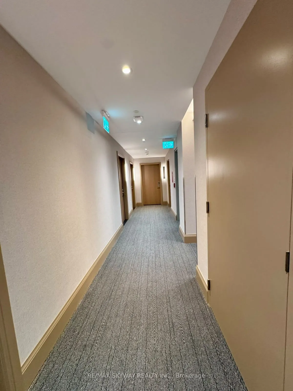 21 Meadowdale Road #1303