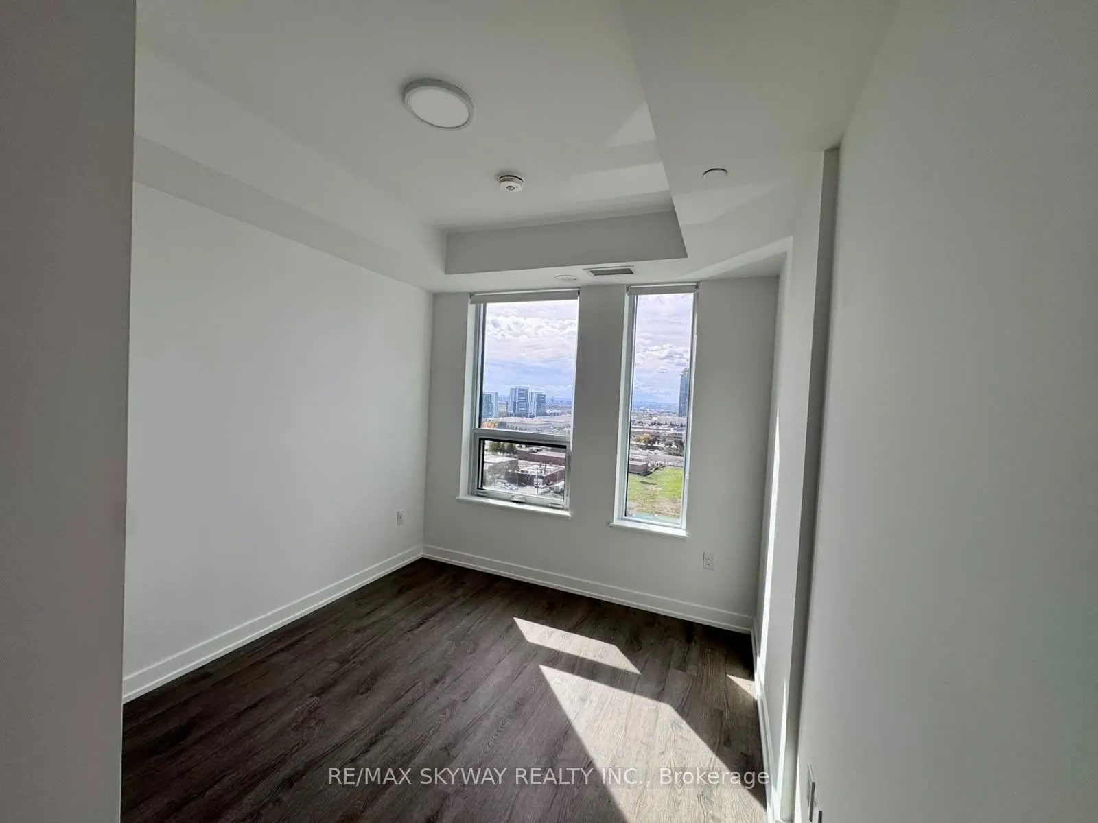 21 Meadowdale Road #1303