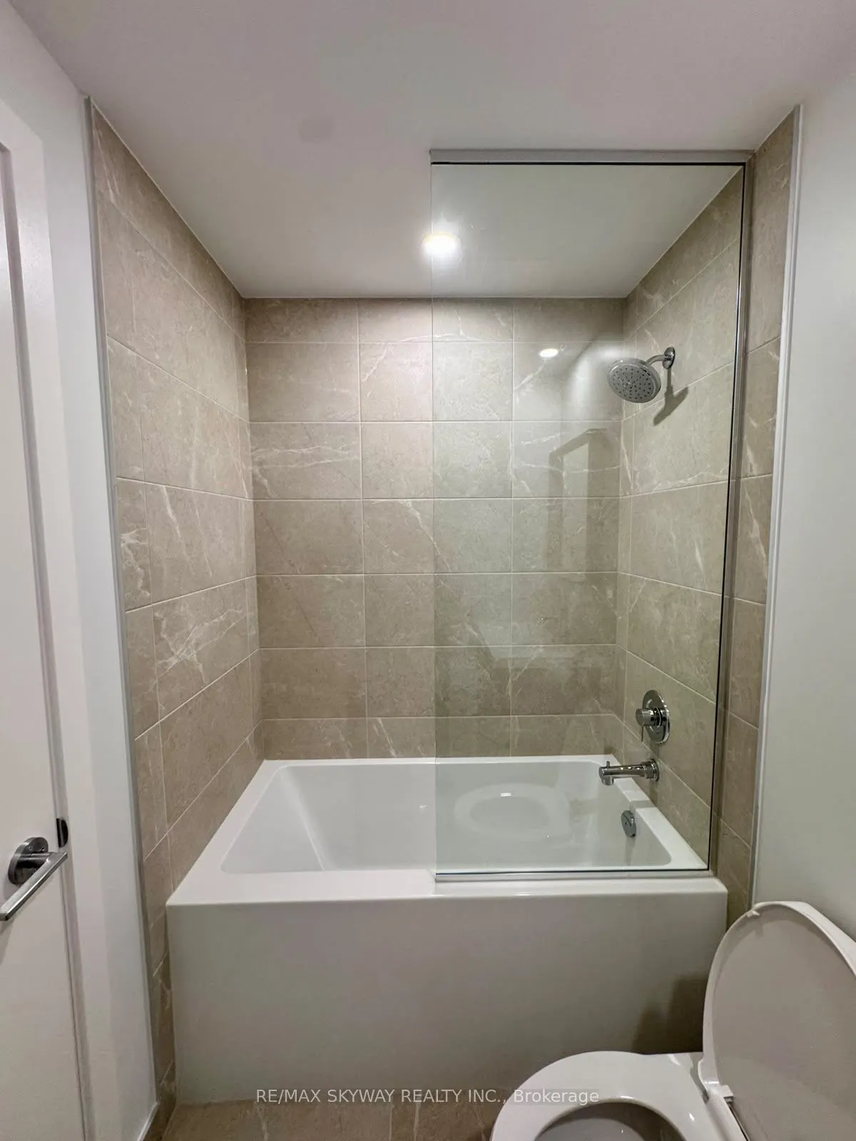 21 Meadowdale Road #1303