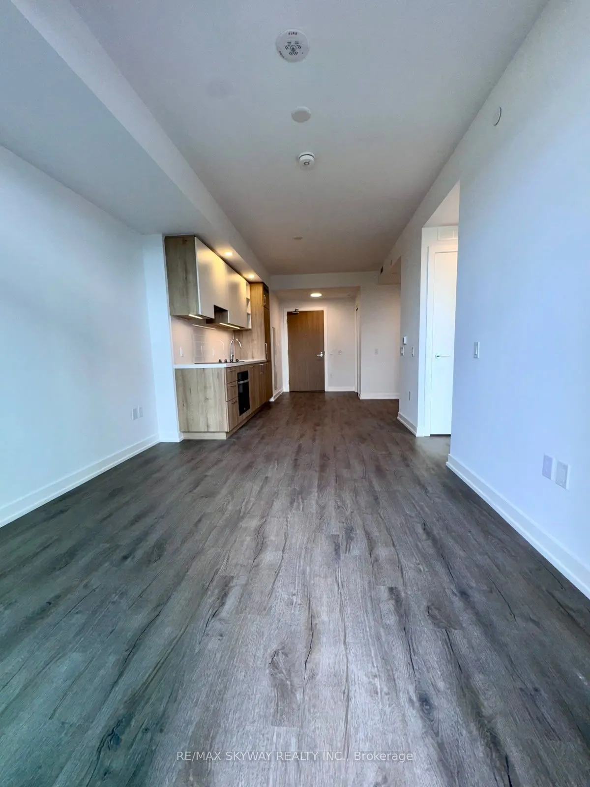 21 Meadowdale Road #1303