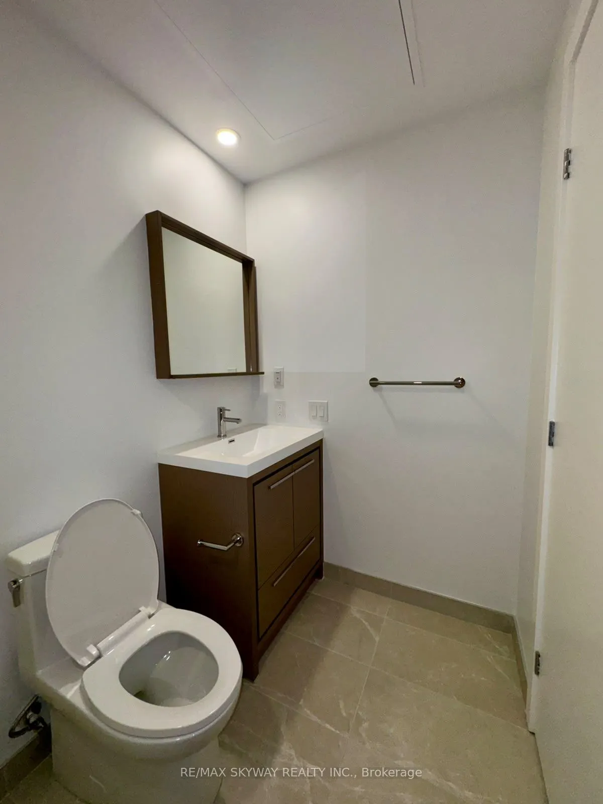 21 Meadowdale Road #1303
