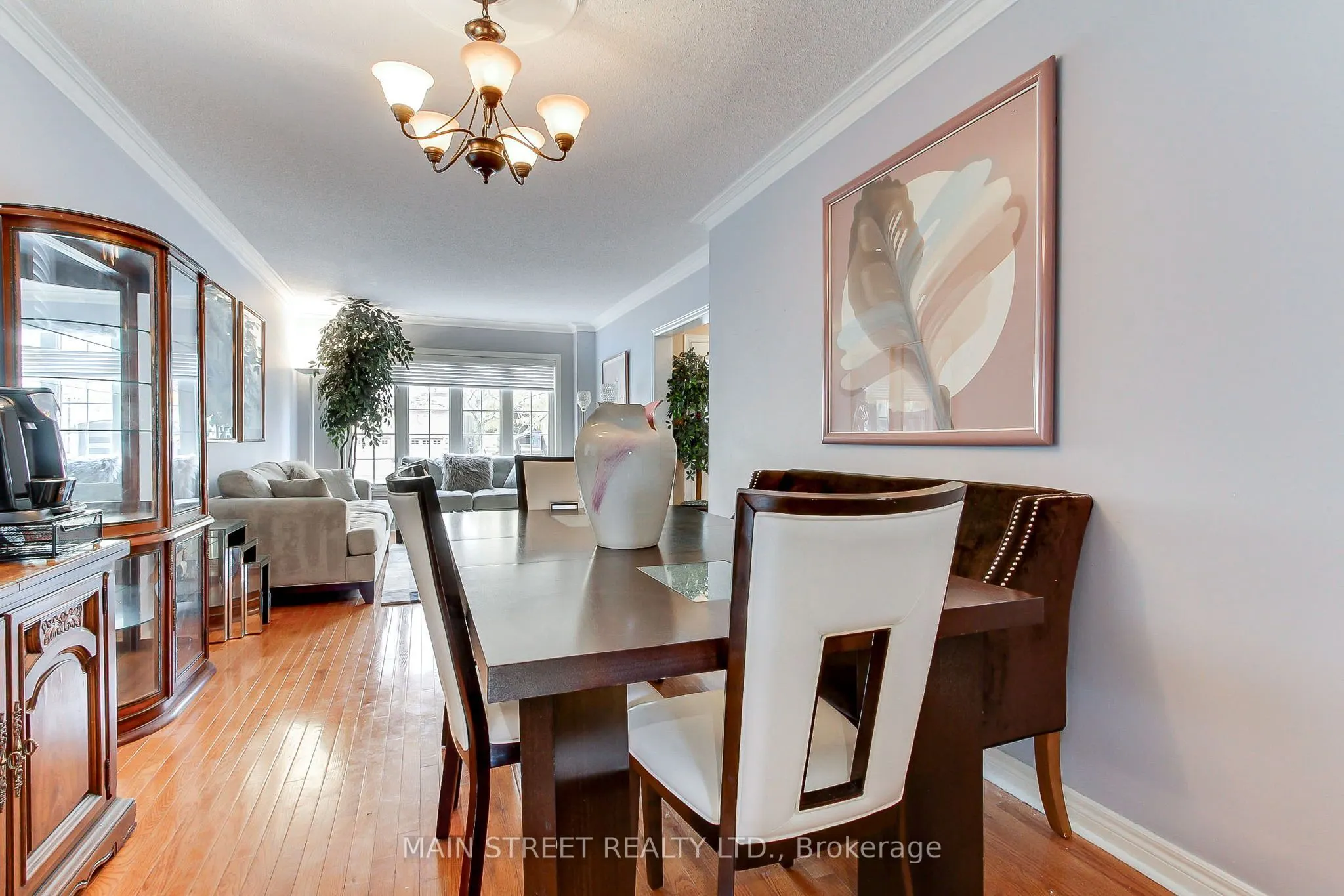196 Wainscot Avenue