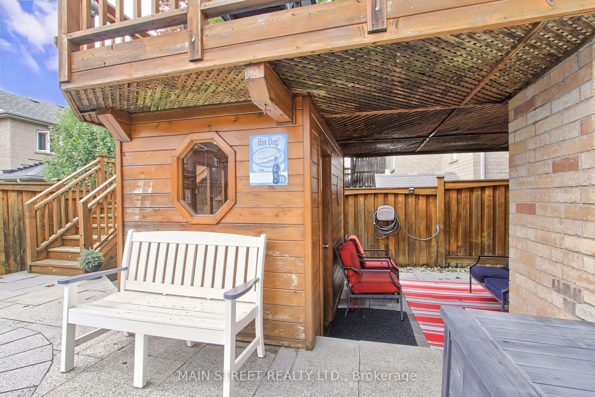 196 Wainscot Avenue
