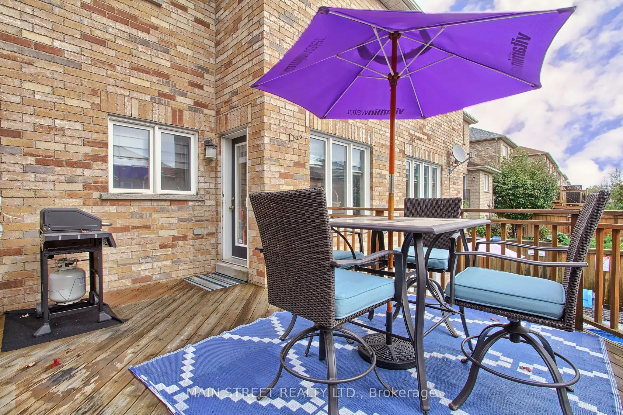196 Wainscot Avenue