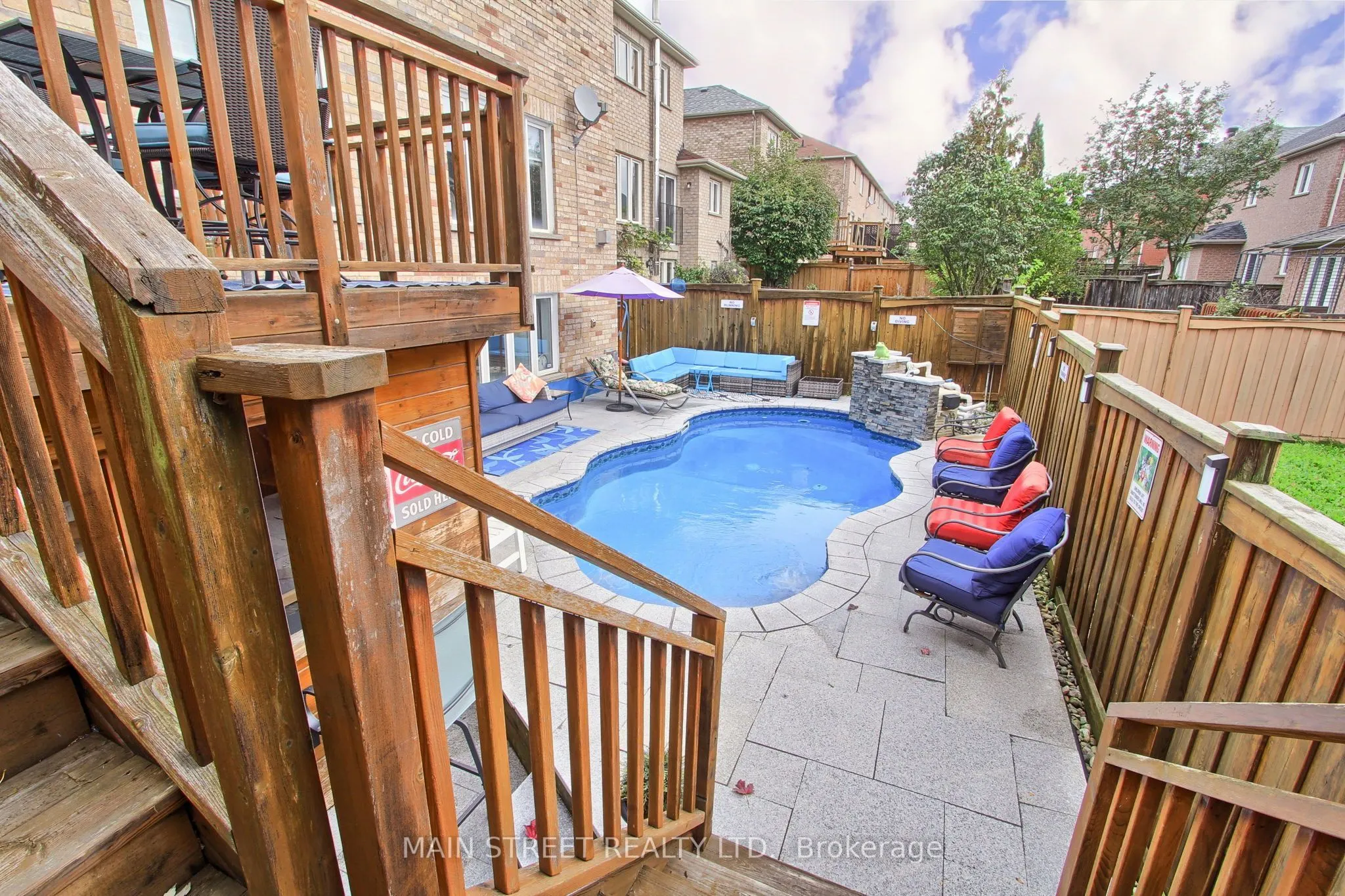 196 Wainscot Avenue