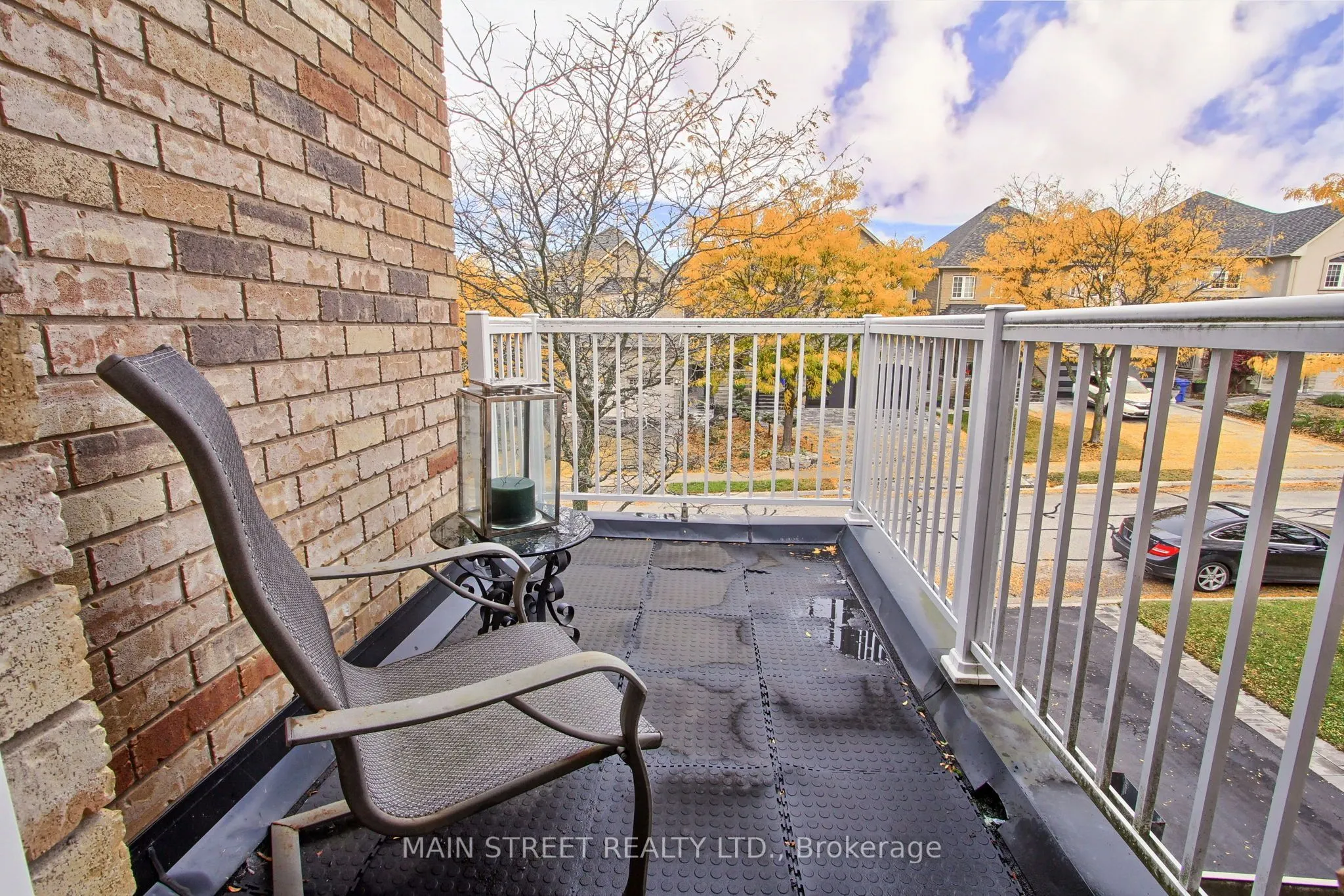 196 Wainscot Avenue