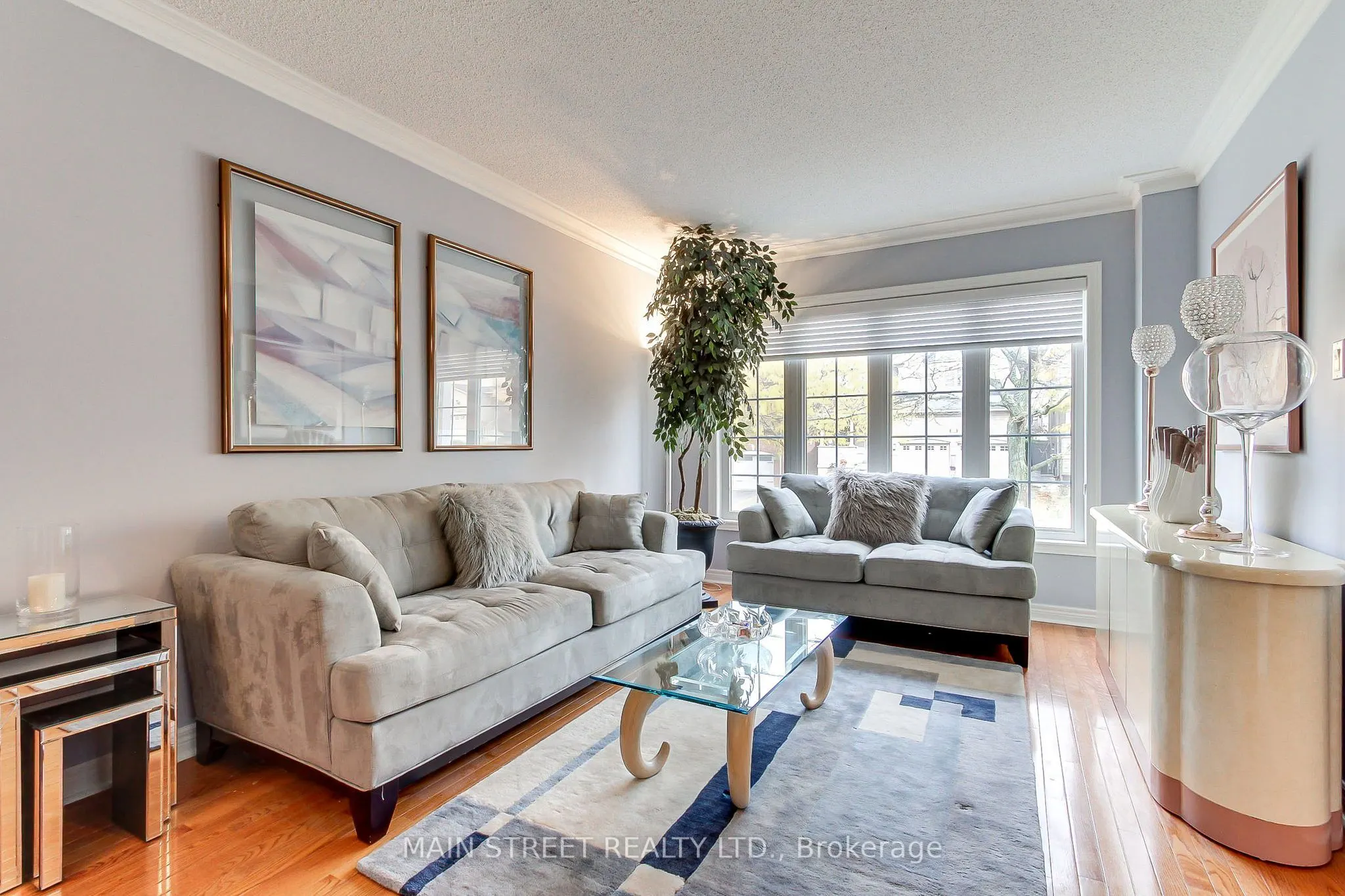196 Wainscot Avenue