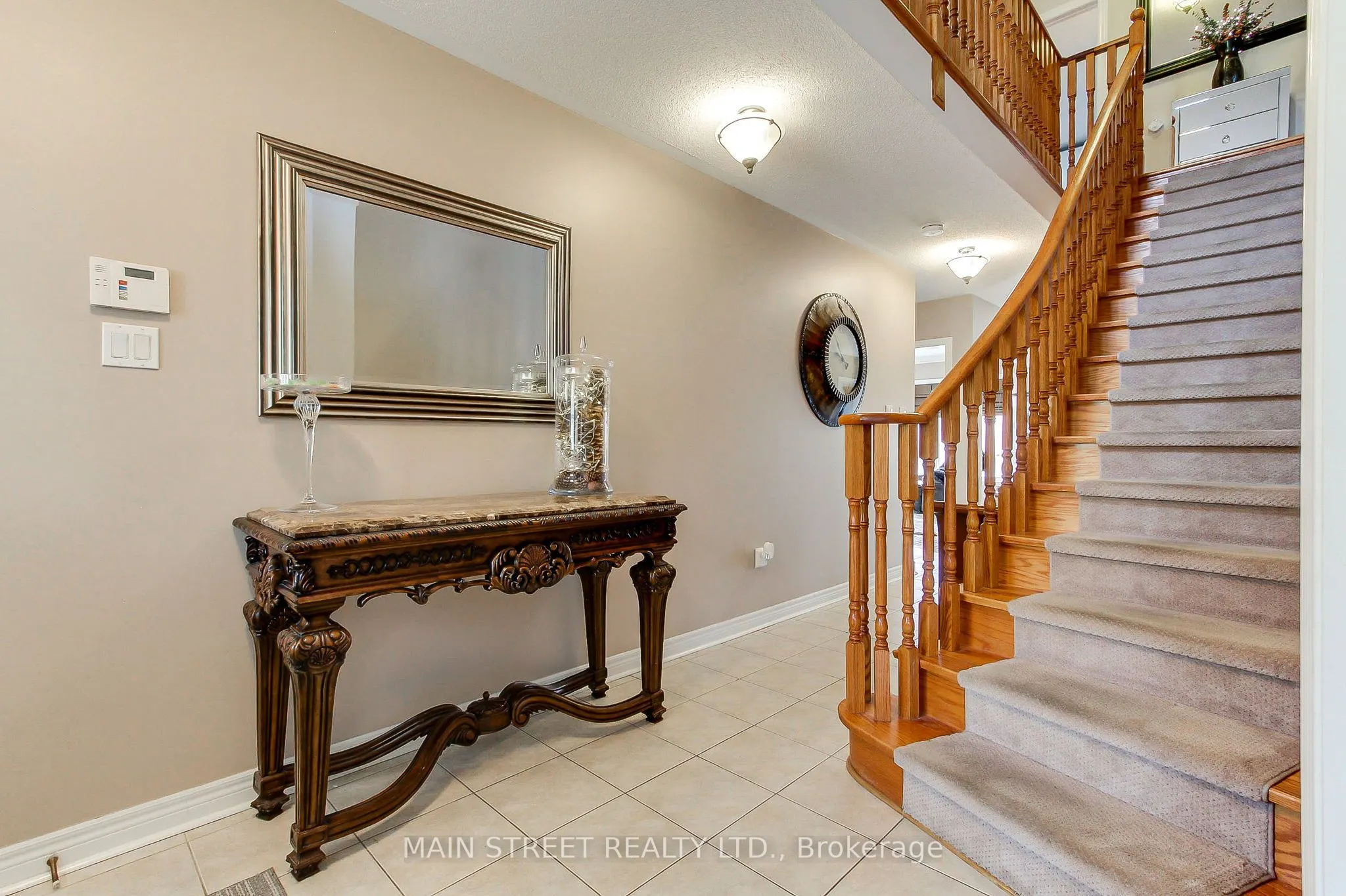 196 Wainscot Avenue