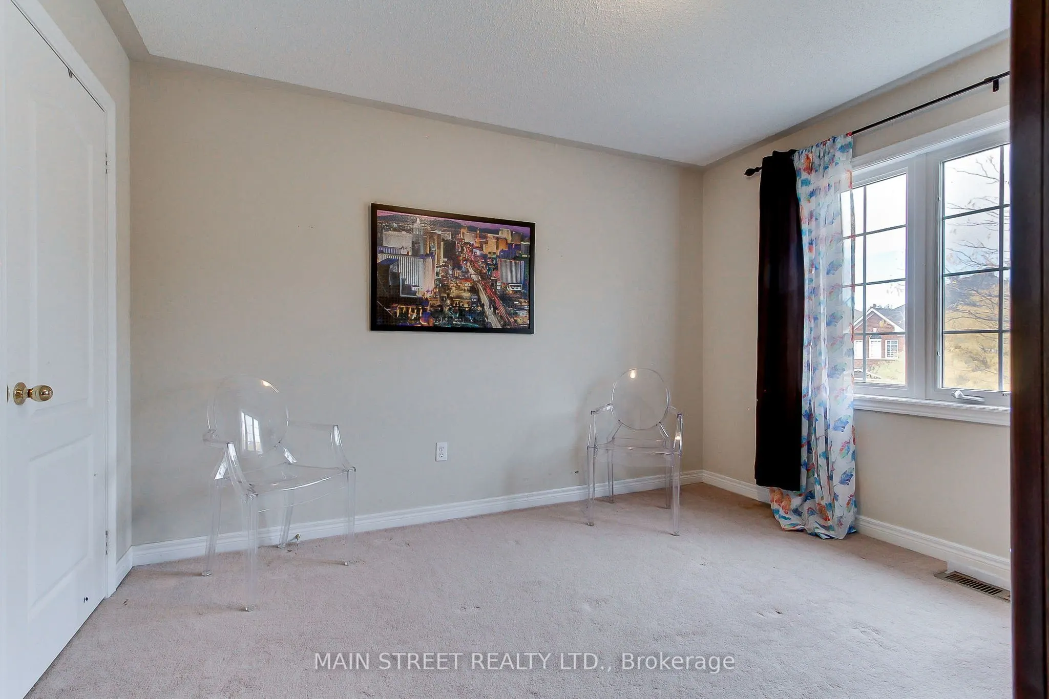 196 Wainscot Avenue