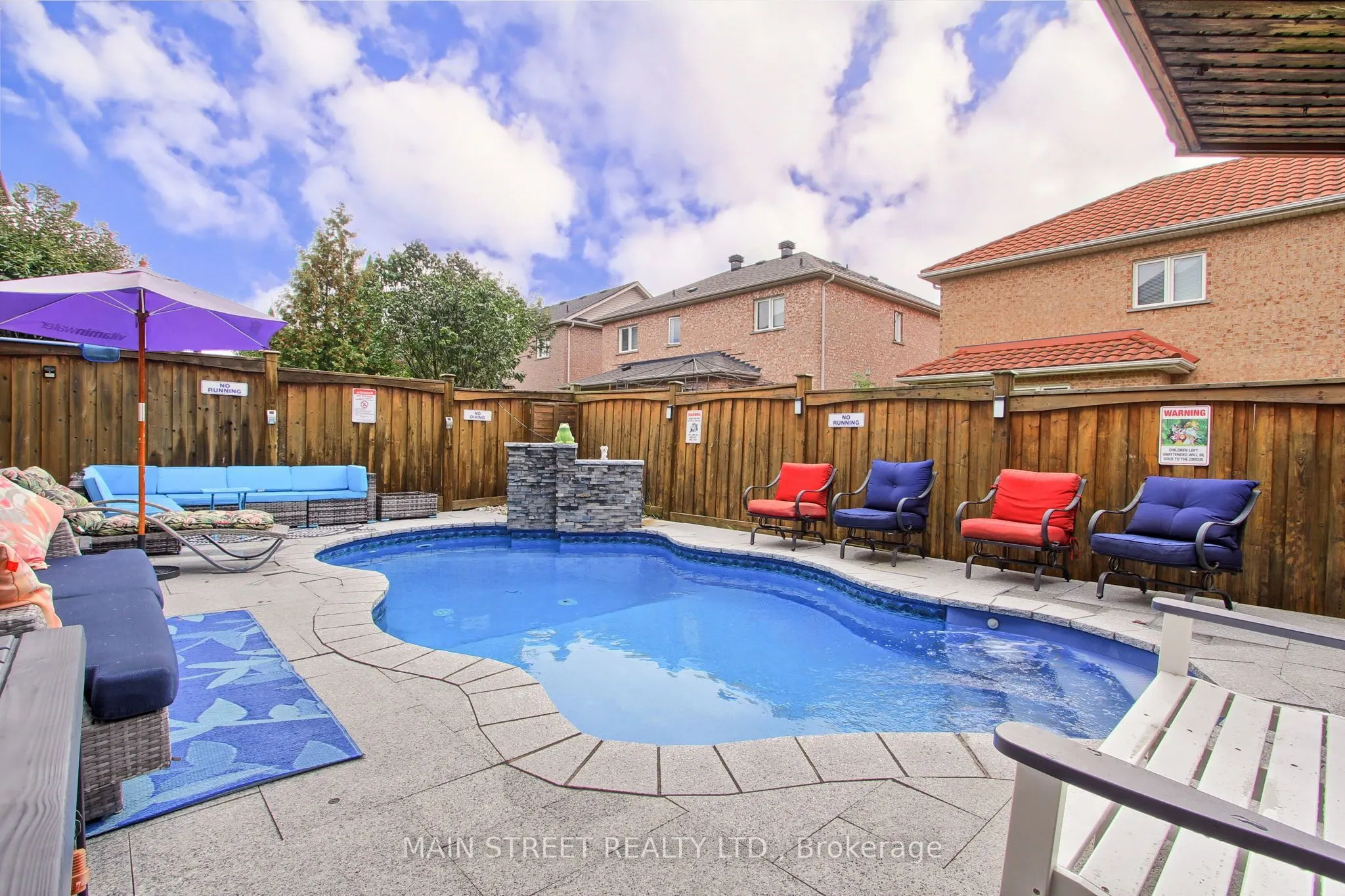 196 Wainscot Avenue