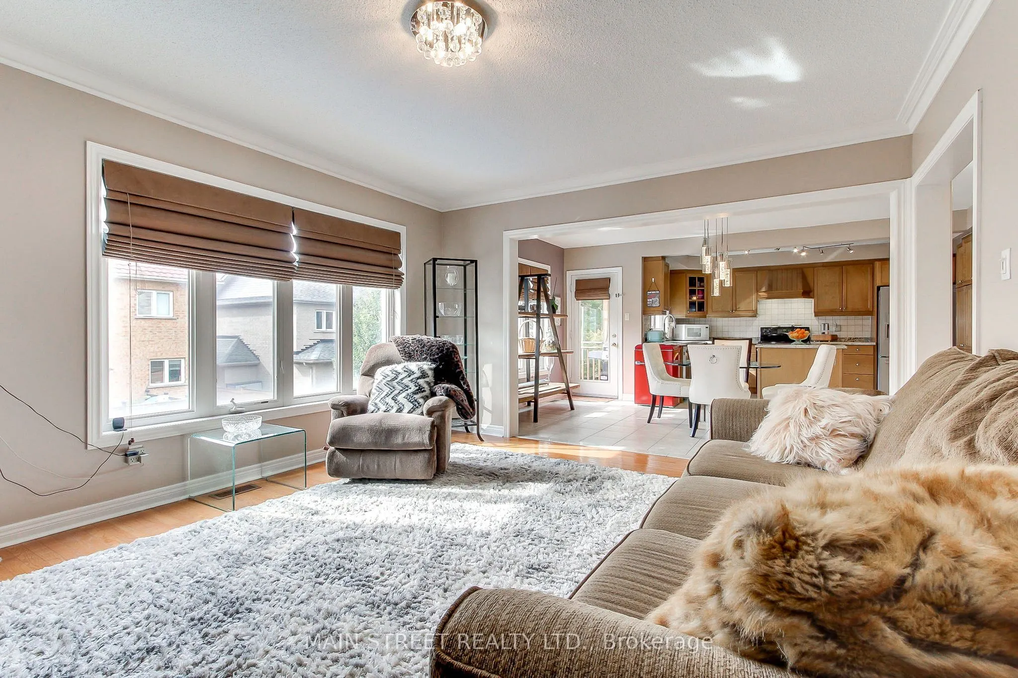 196 Wainscot Avenue