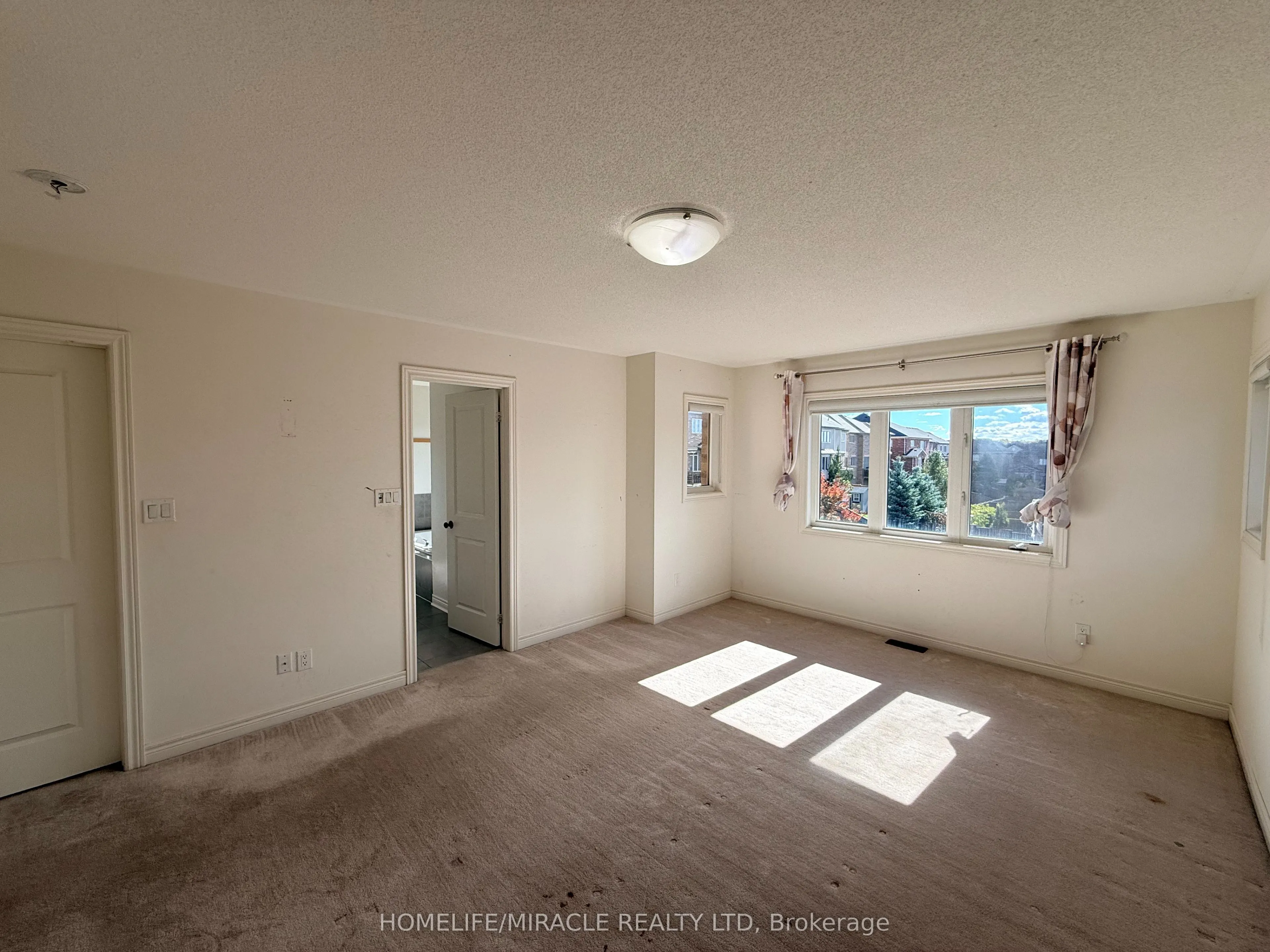 55 Treetops Boulevard