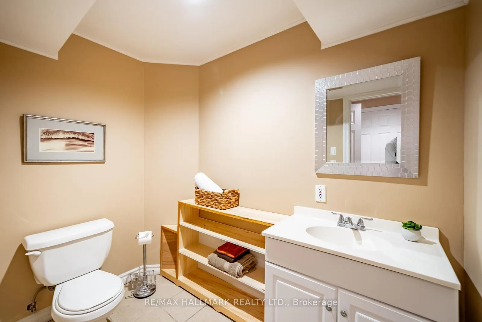 245 Cam Fella Boulevard