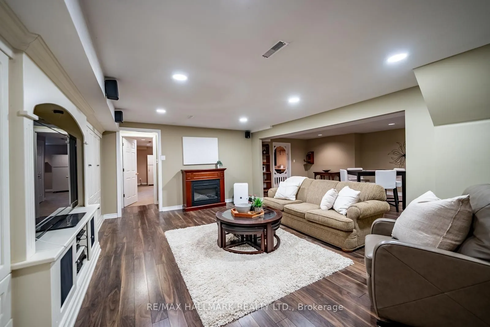 245 Cam Fella Boulevard