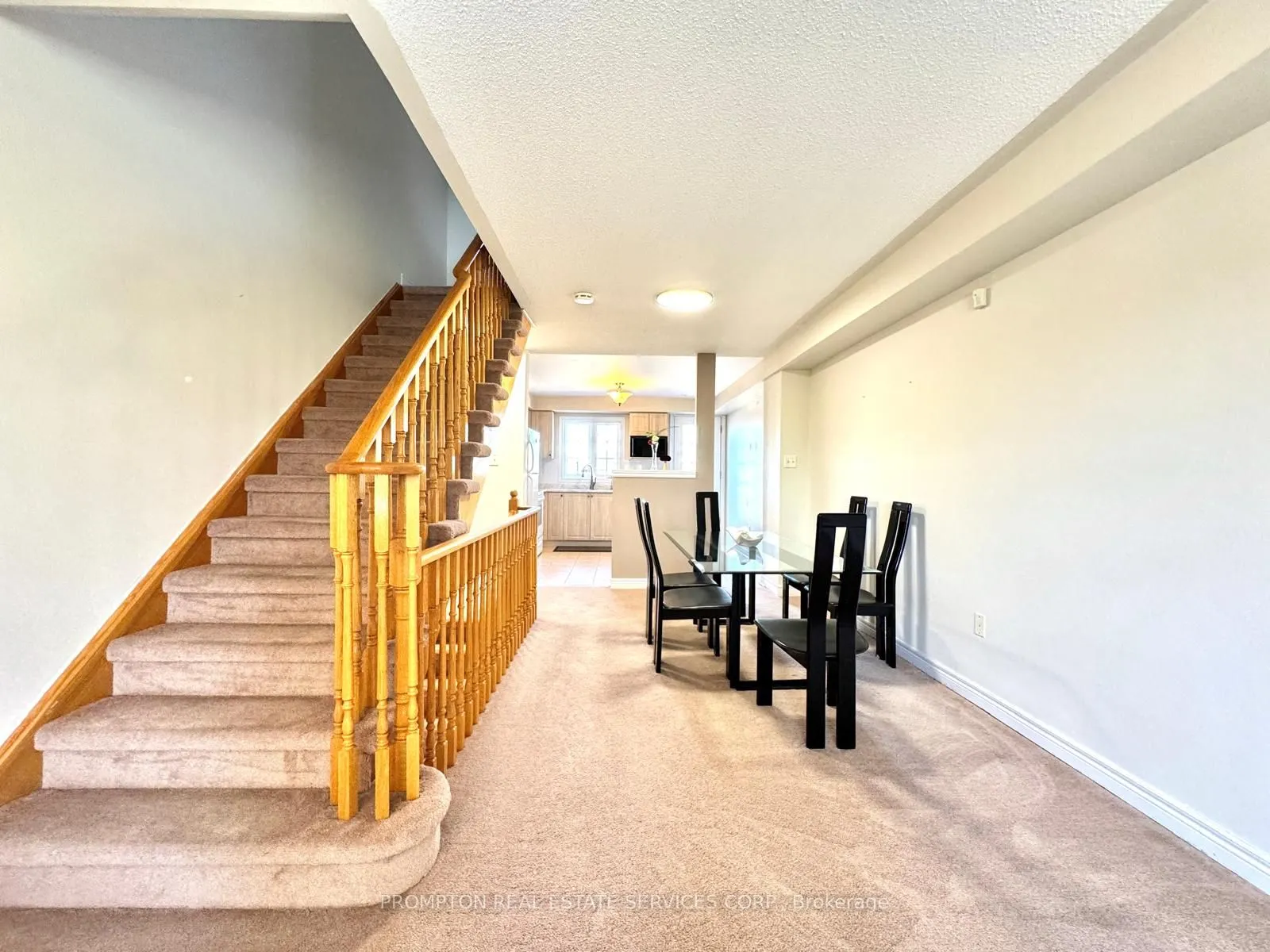 2516 Bur Oak Avenue
