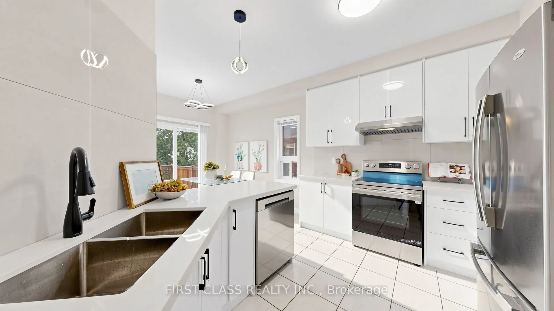 89 Castan Avenue