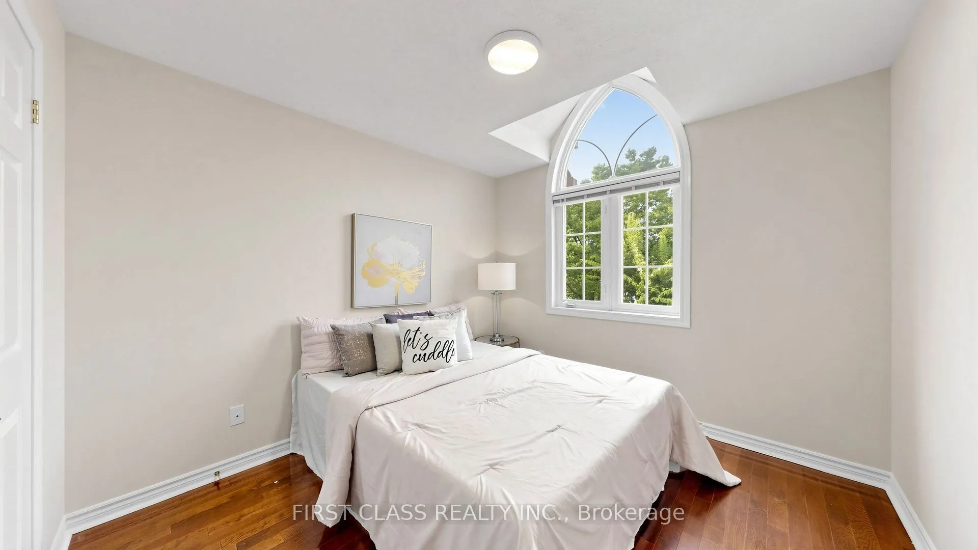 89 Castan Avenue