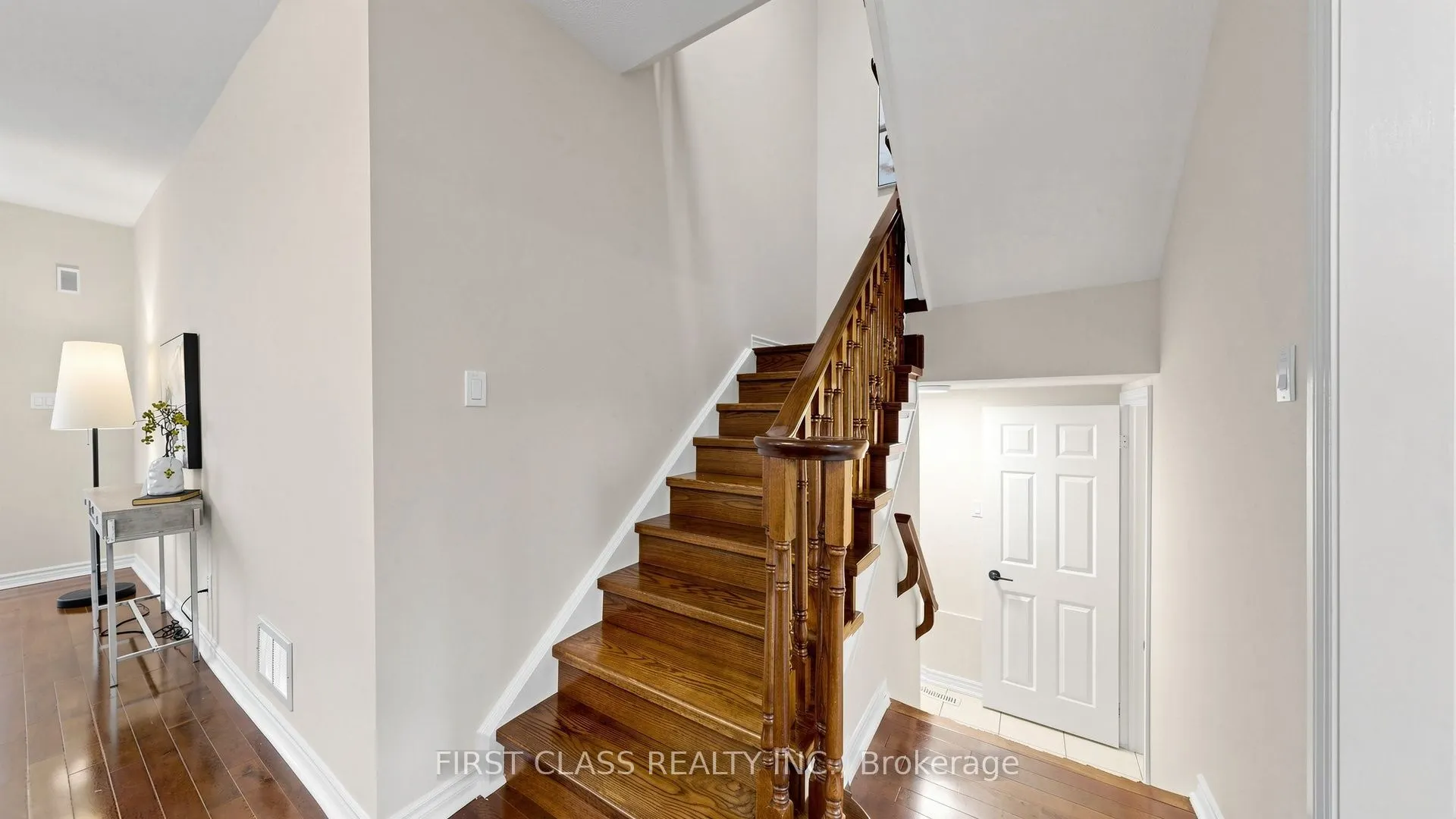 89 Castan Avenue