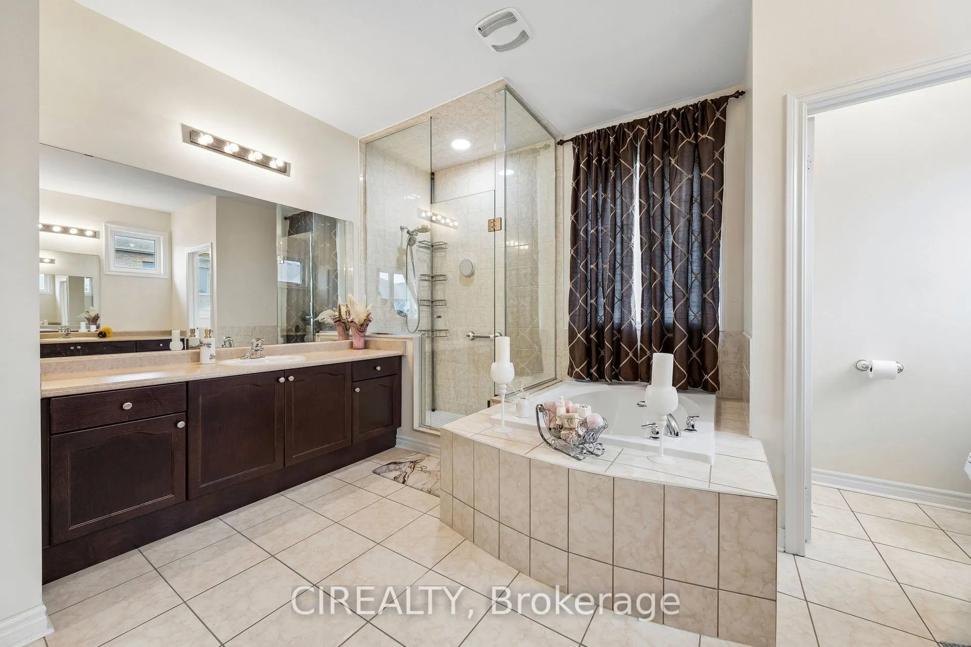 289 Chatfield Drive