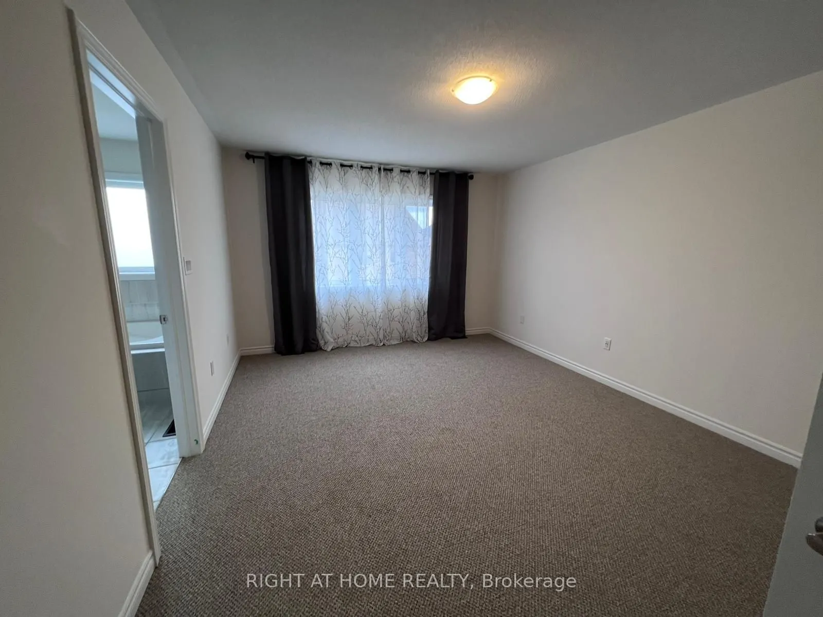 2250 Grainger Loop