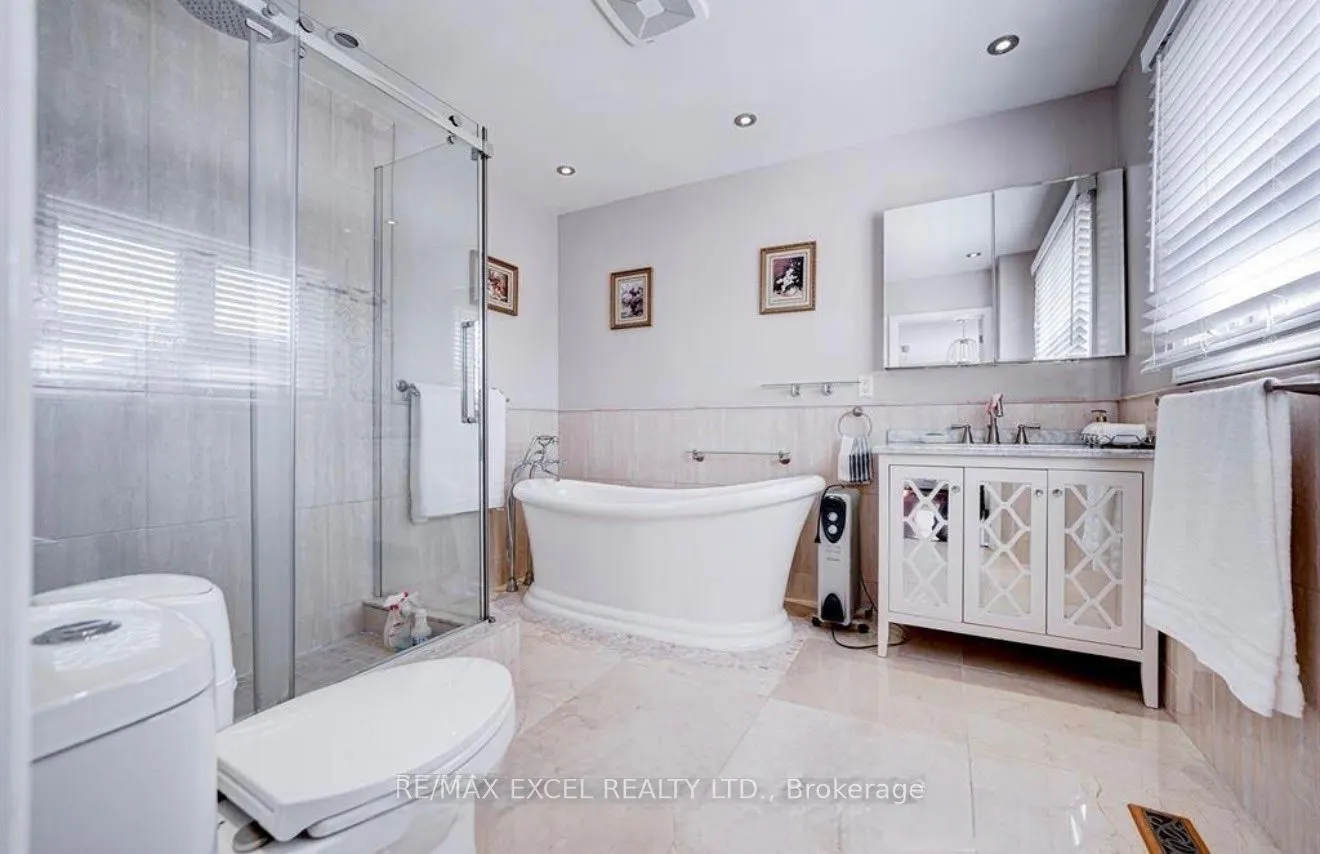 70 Weldrick Road E #Upper