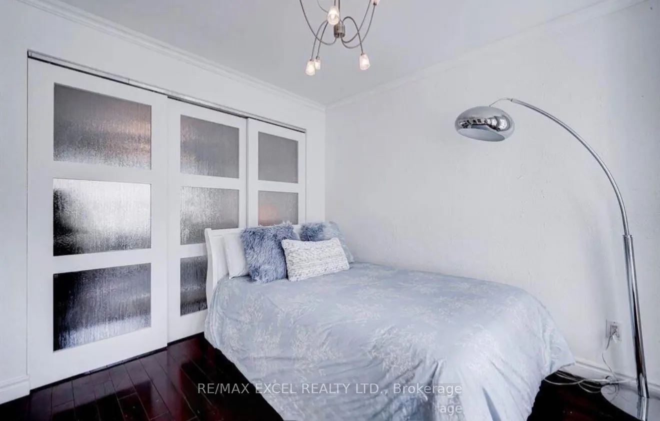 70 Weldrick Road E #Upper