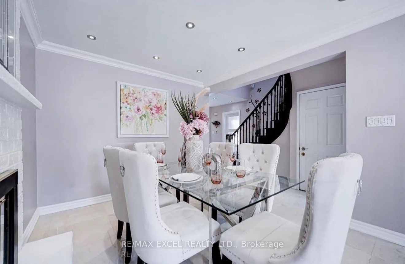 70 Weldrick Road E #Upper