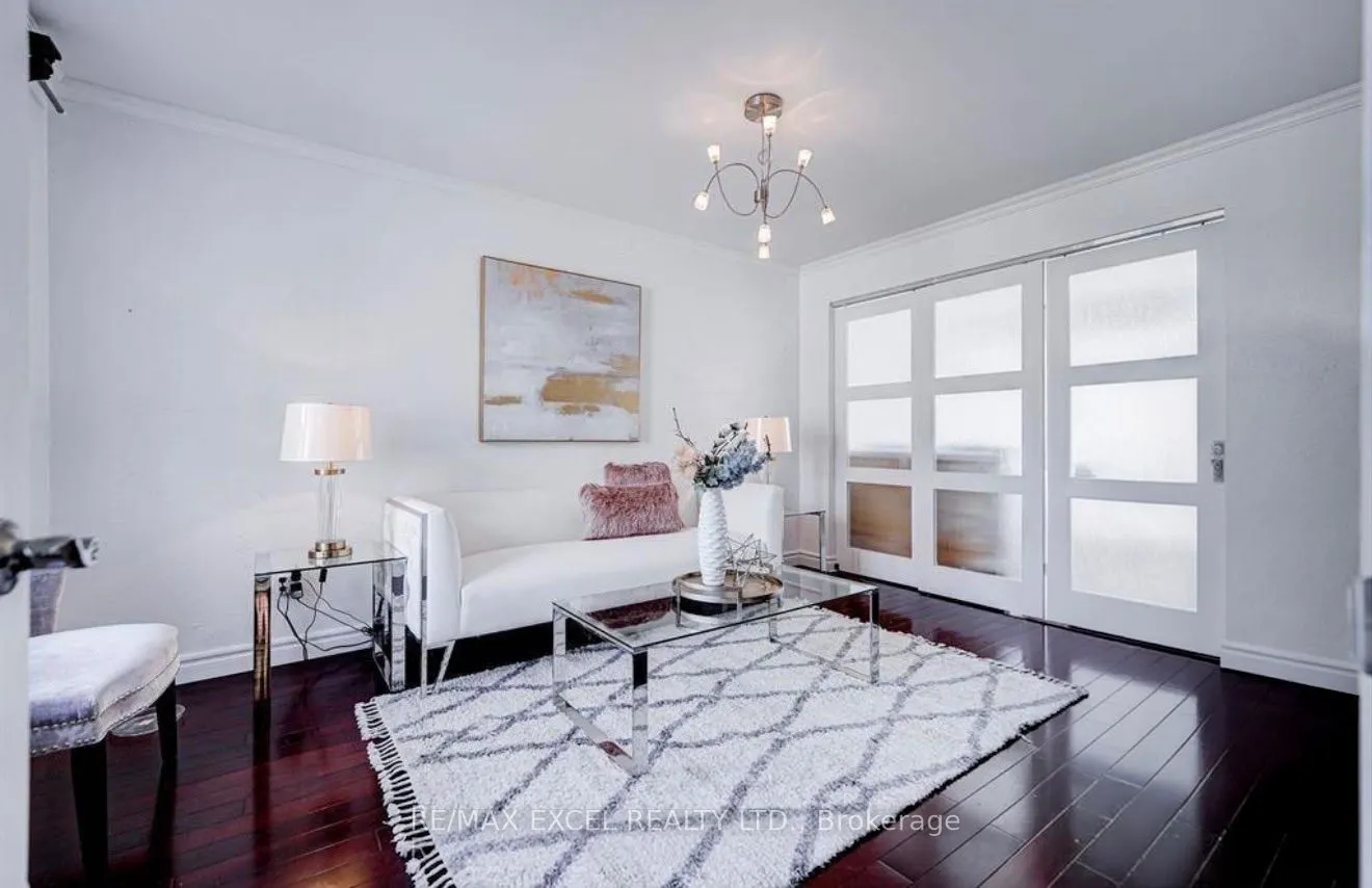 70 Weldrick Road E #Upper