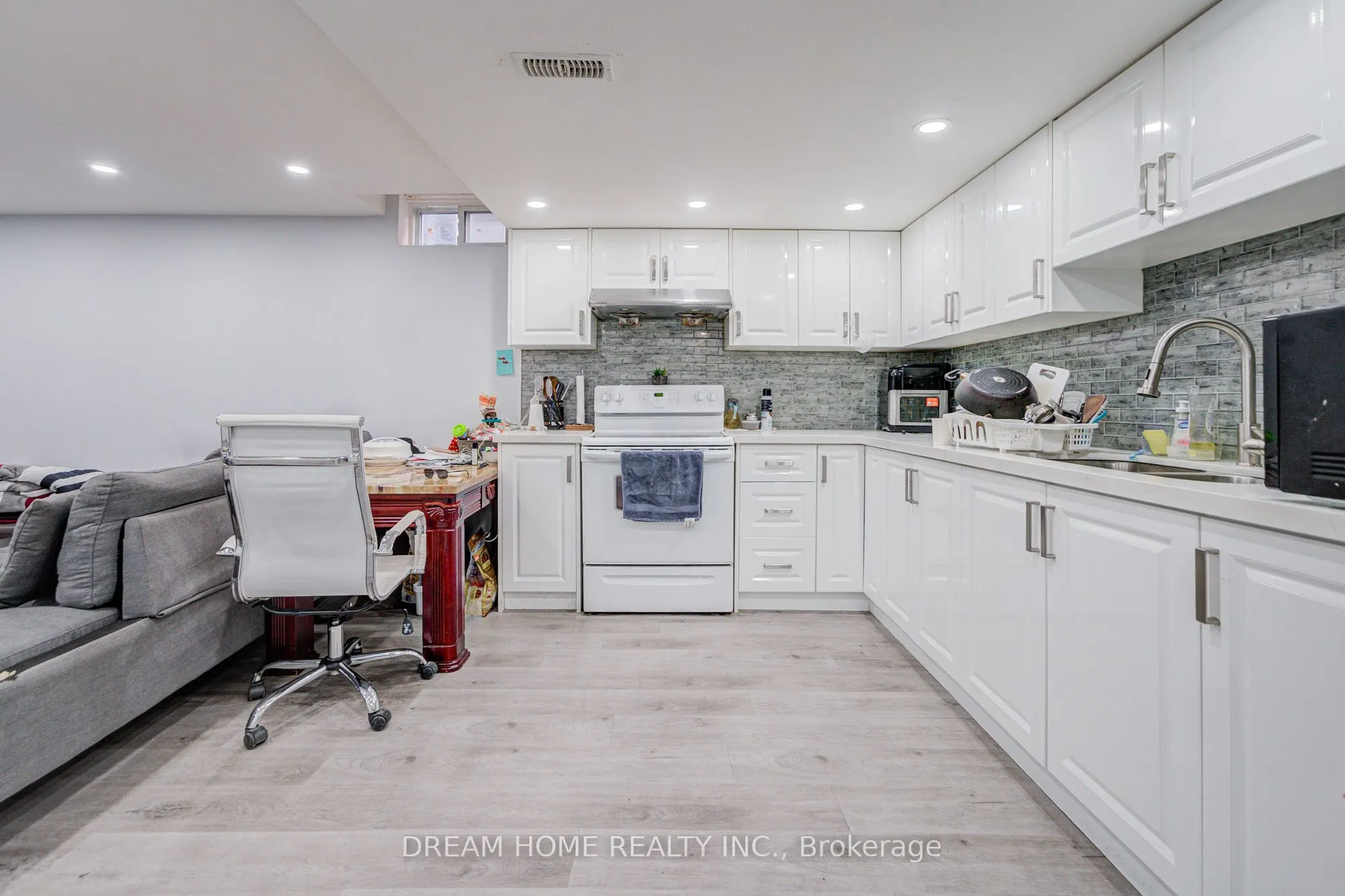 100 Douglas Haig Drive