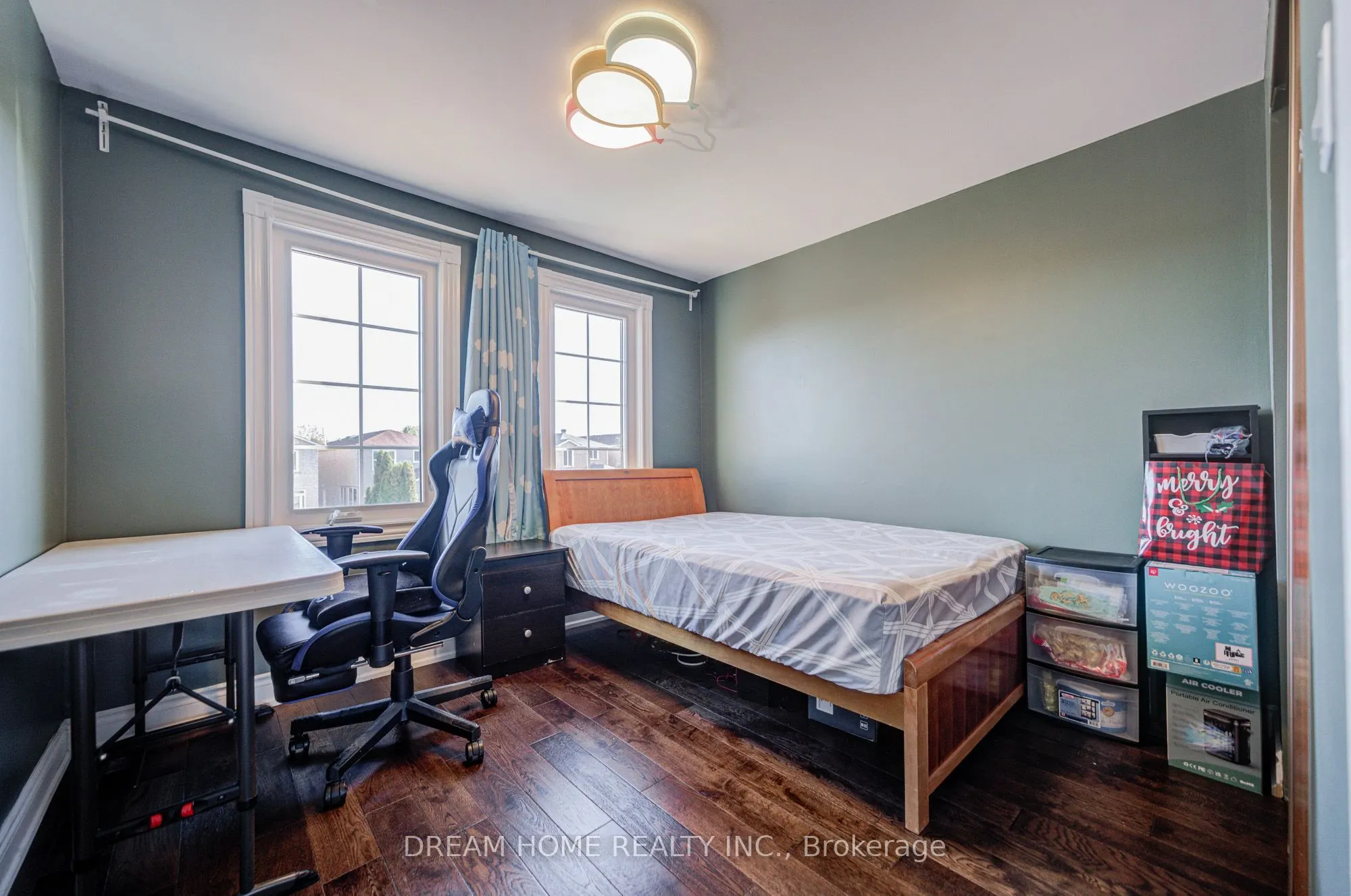 100 Douglas Haig Drive