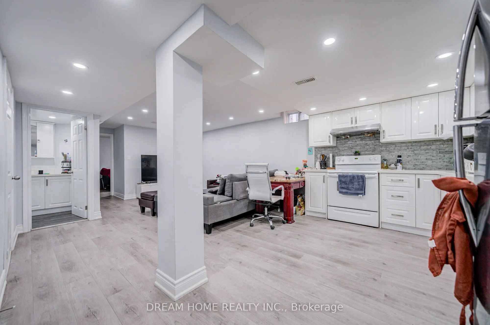 100 Douglas Haig Drive