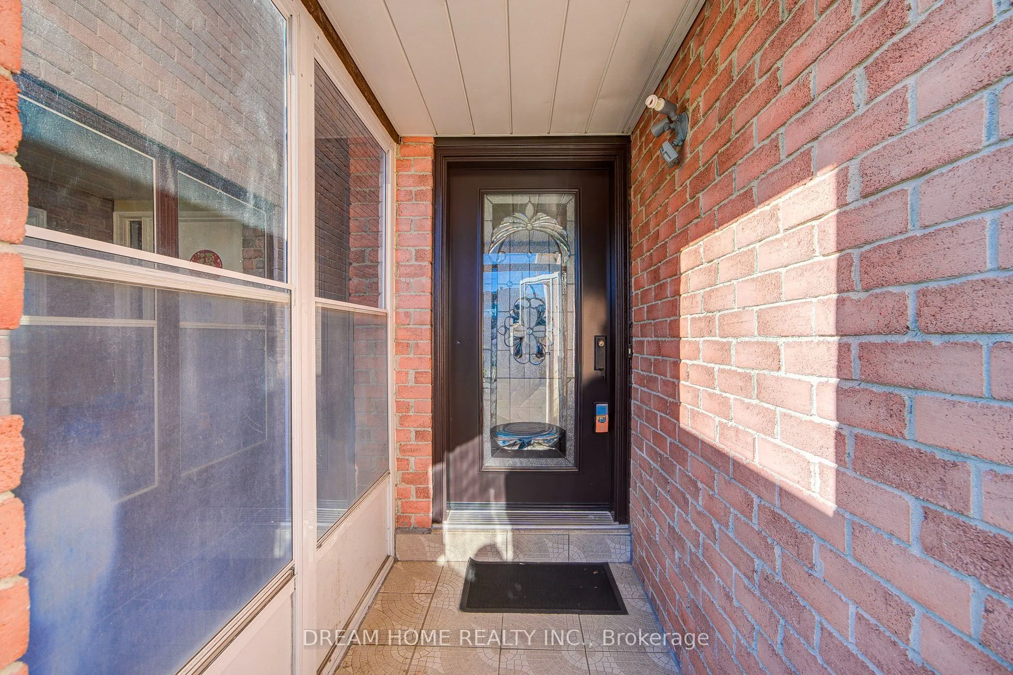 100 Douglas Haig Drive
