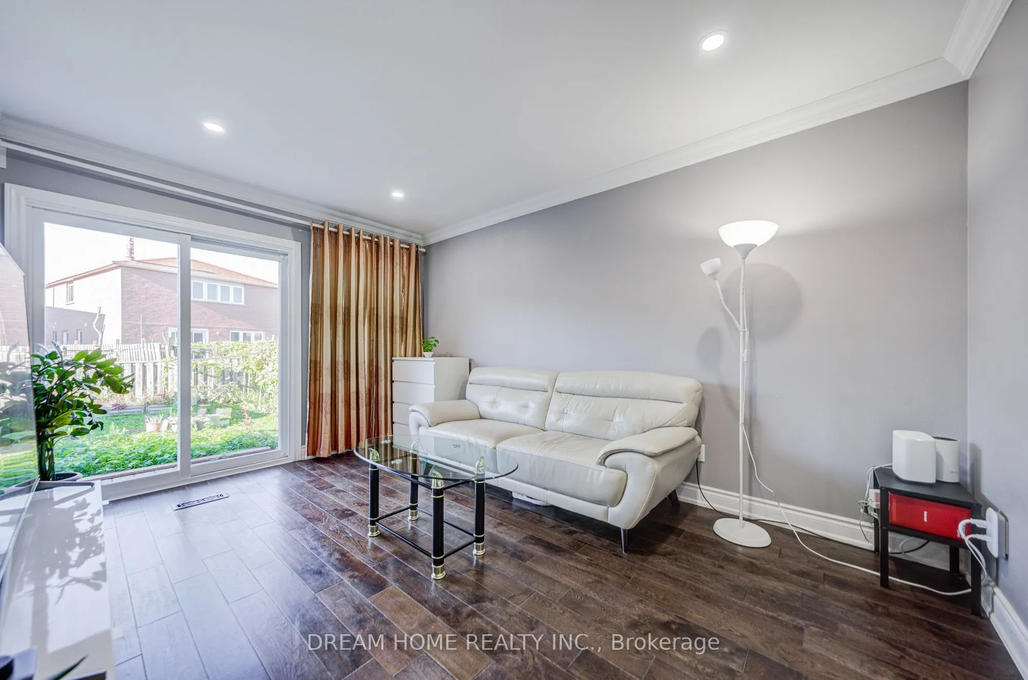 100 Douglas Haig Drive