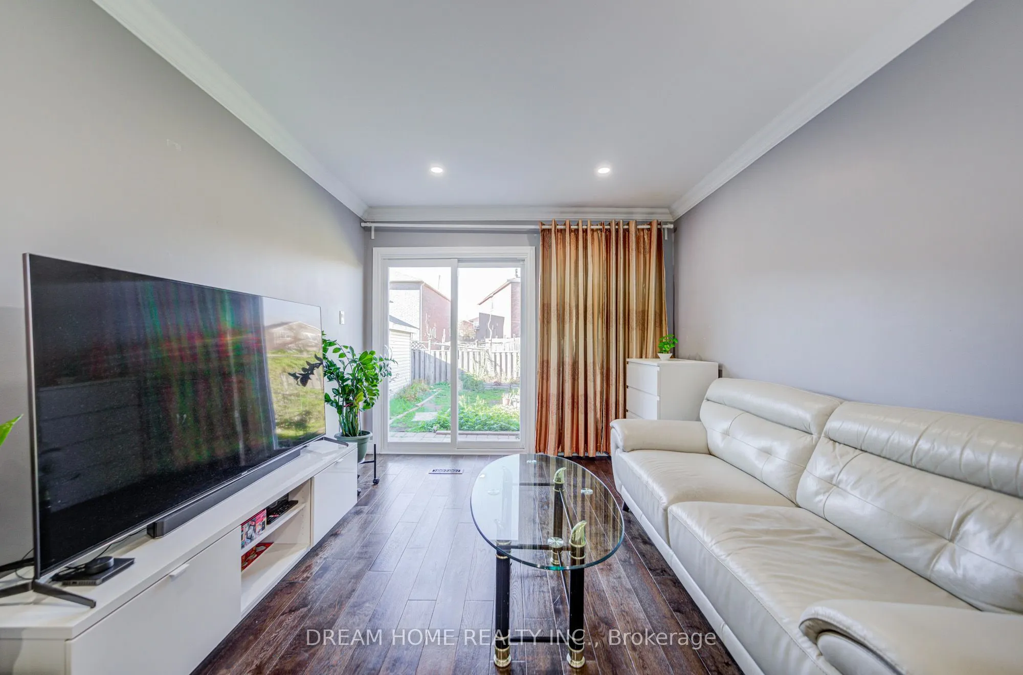 100 Douglas Haig Drive