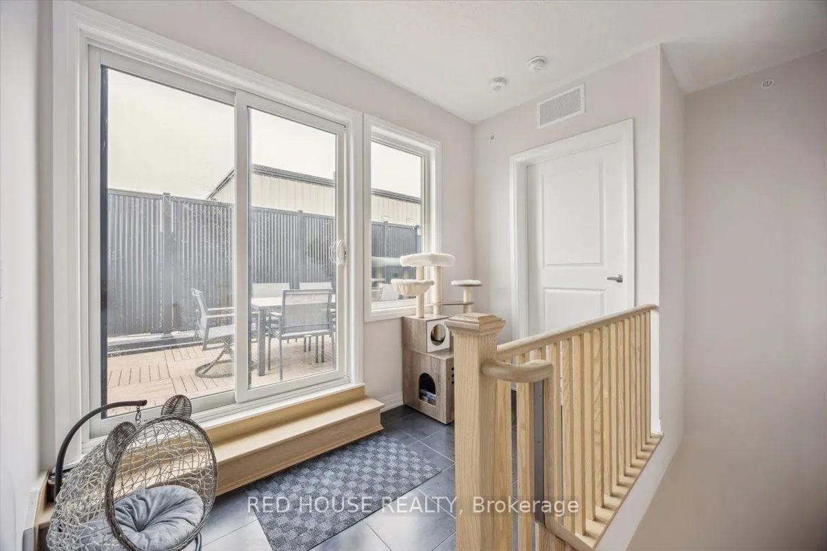 40 Baynes Way #7