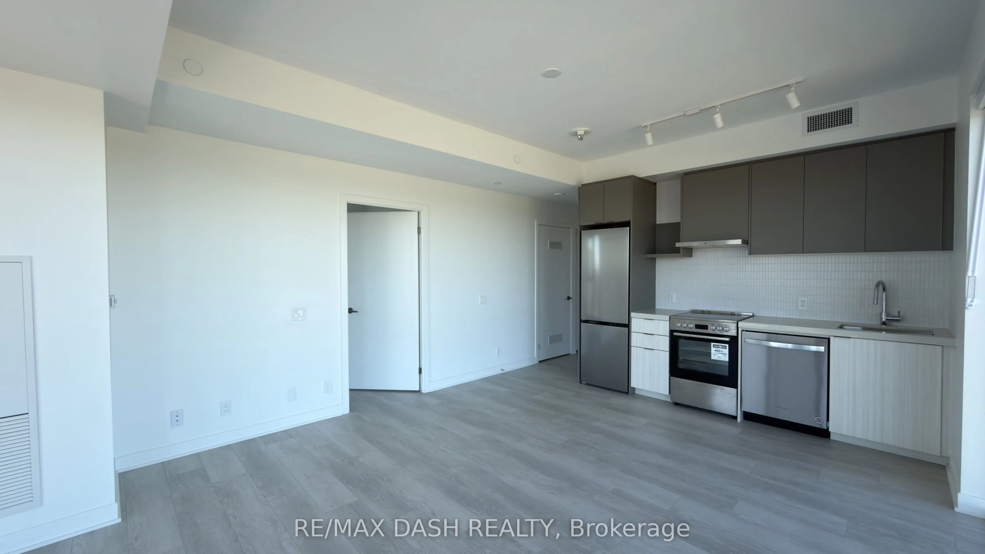6 Flavelle Trail #2820