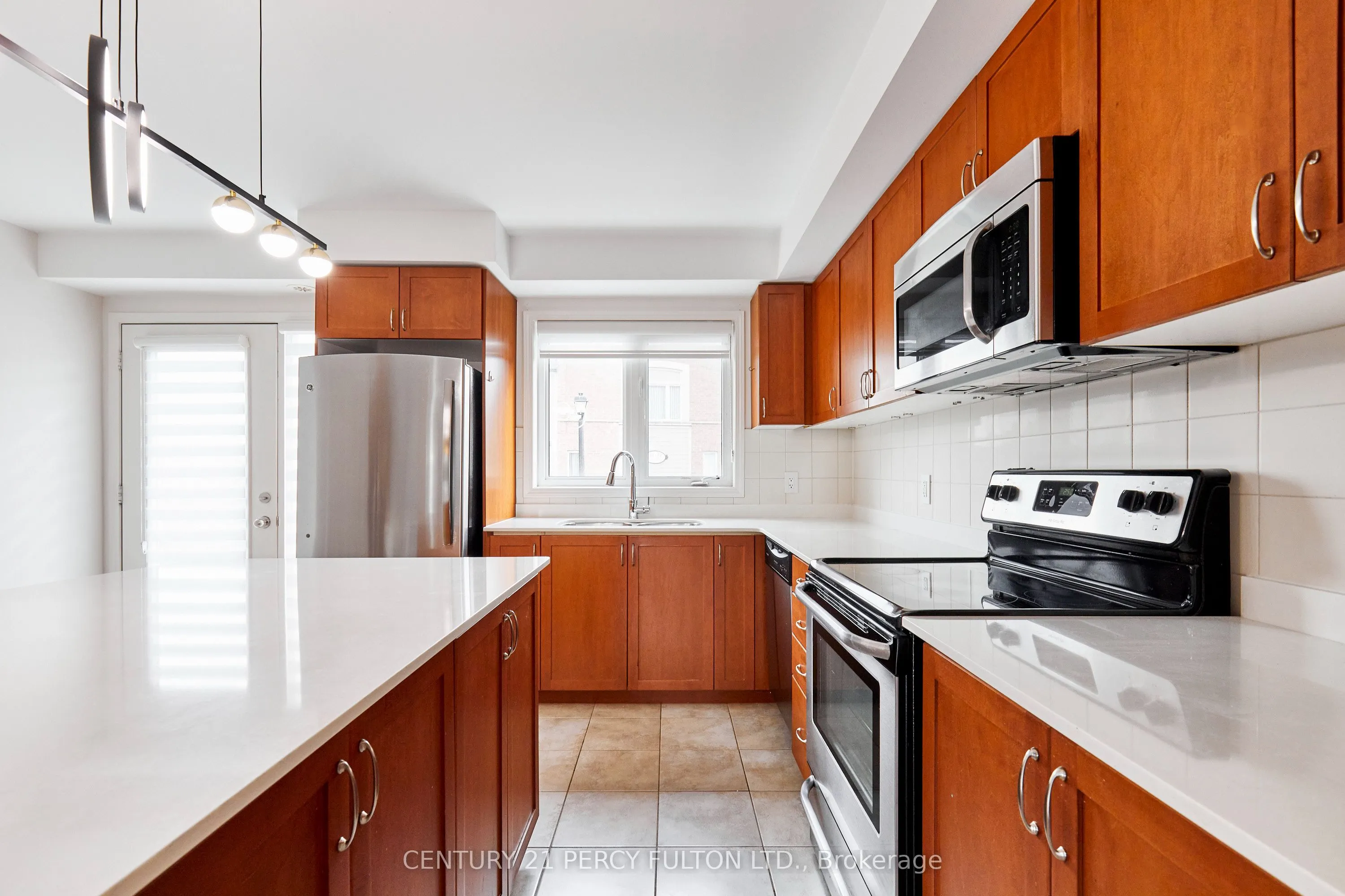 15951 Bayview Avenue #12