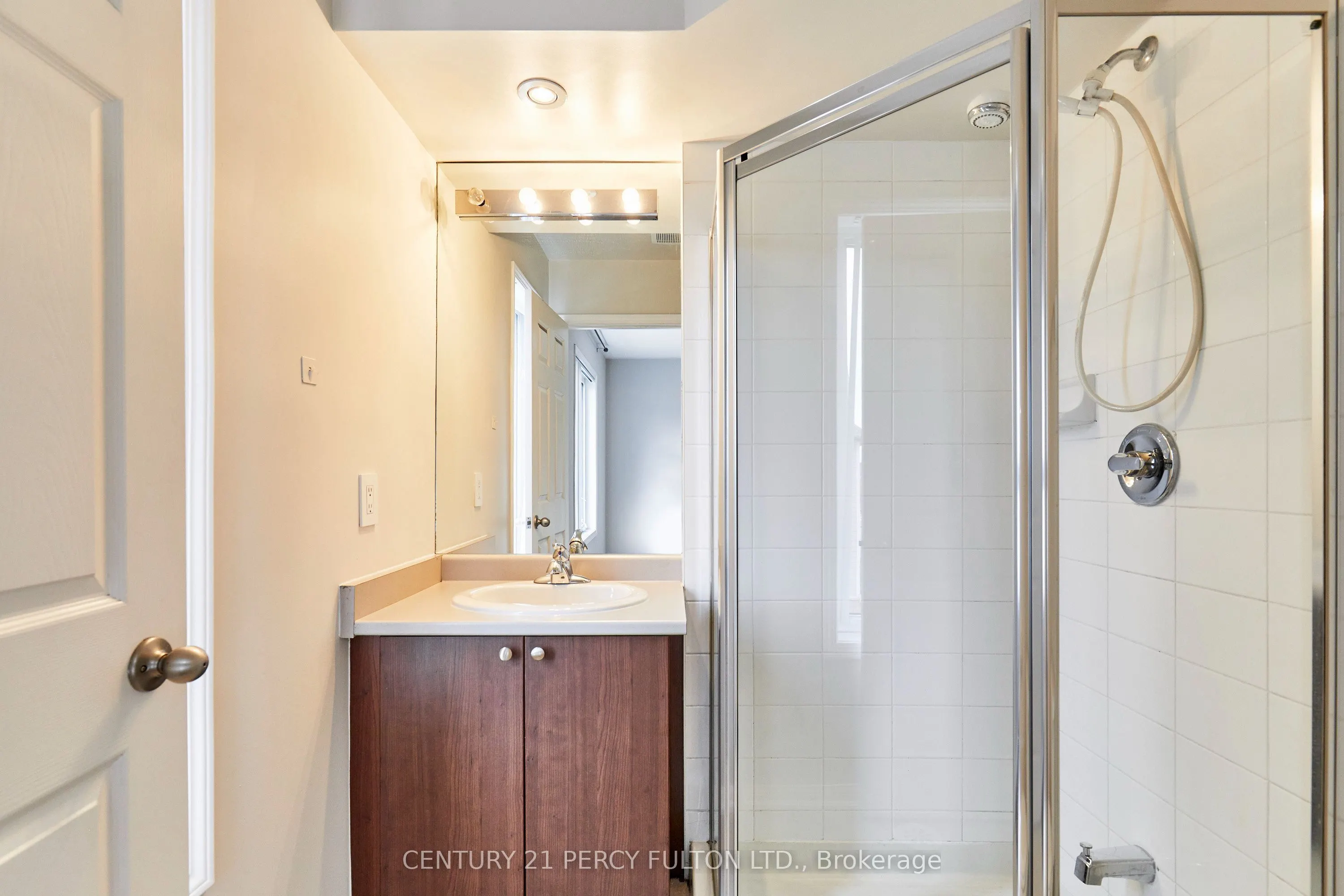 15951 Bayview Avenue #12