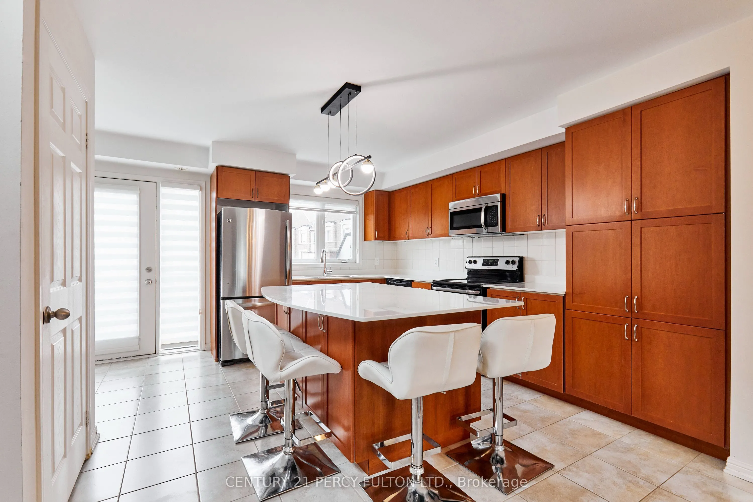 15951 Bayview Avenue #12