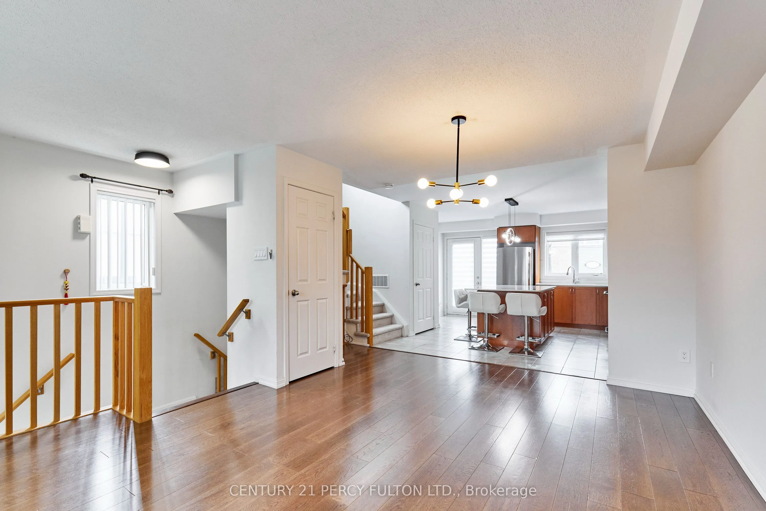 15951 Bayview Avenue #12
