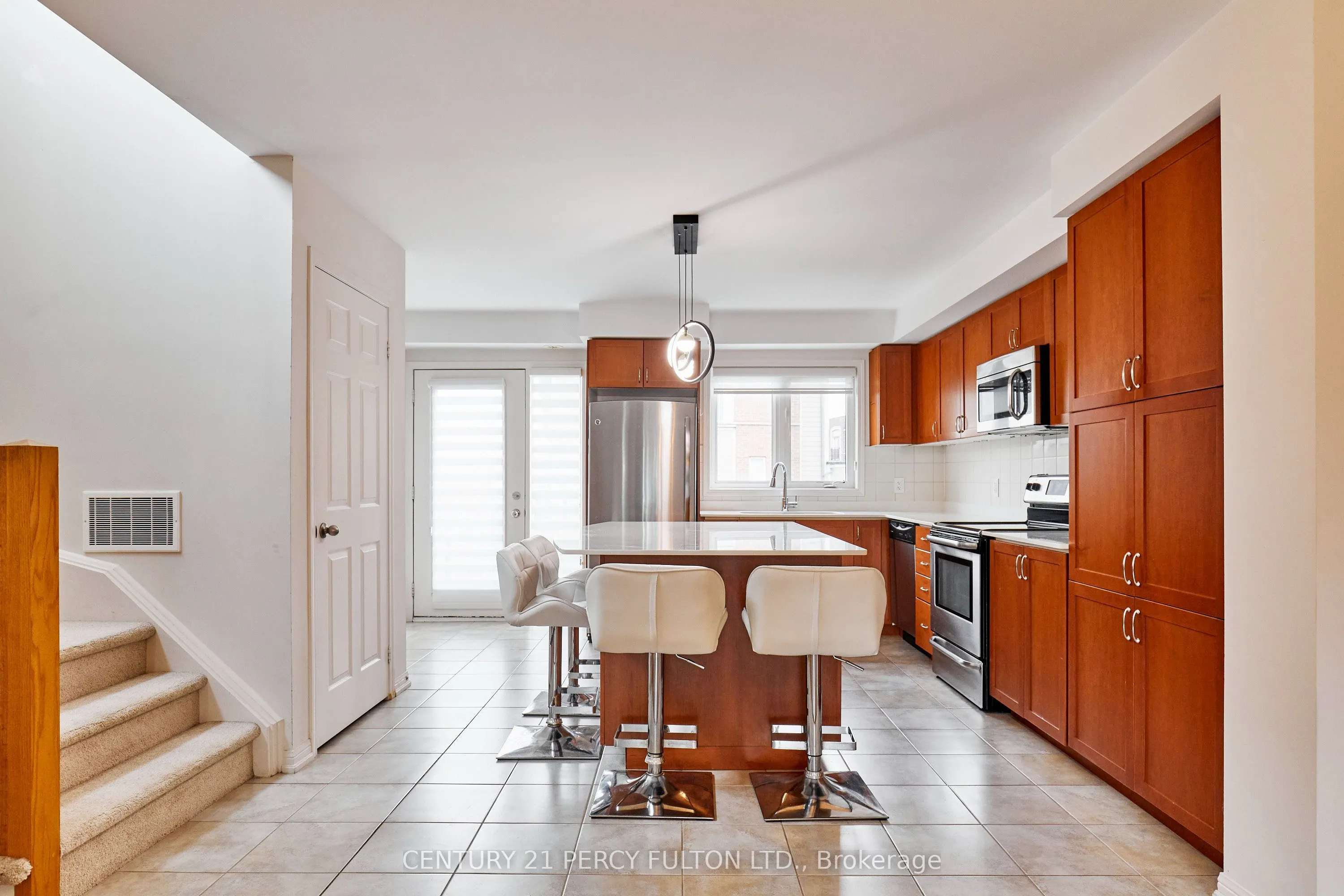 15951 Bayview Avenue #12