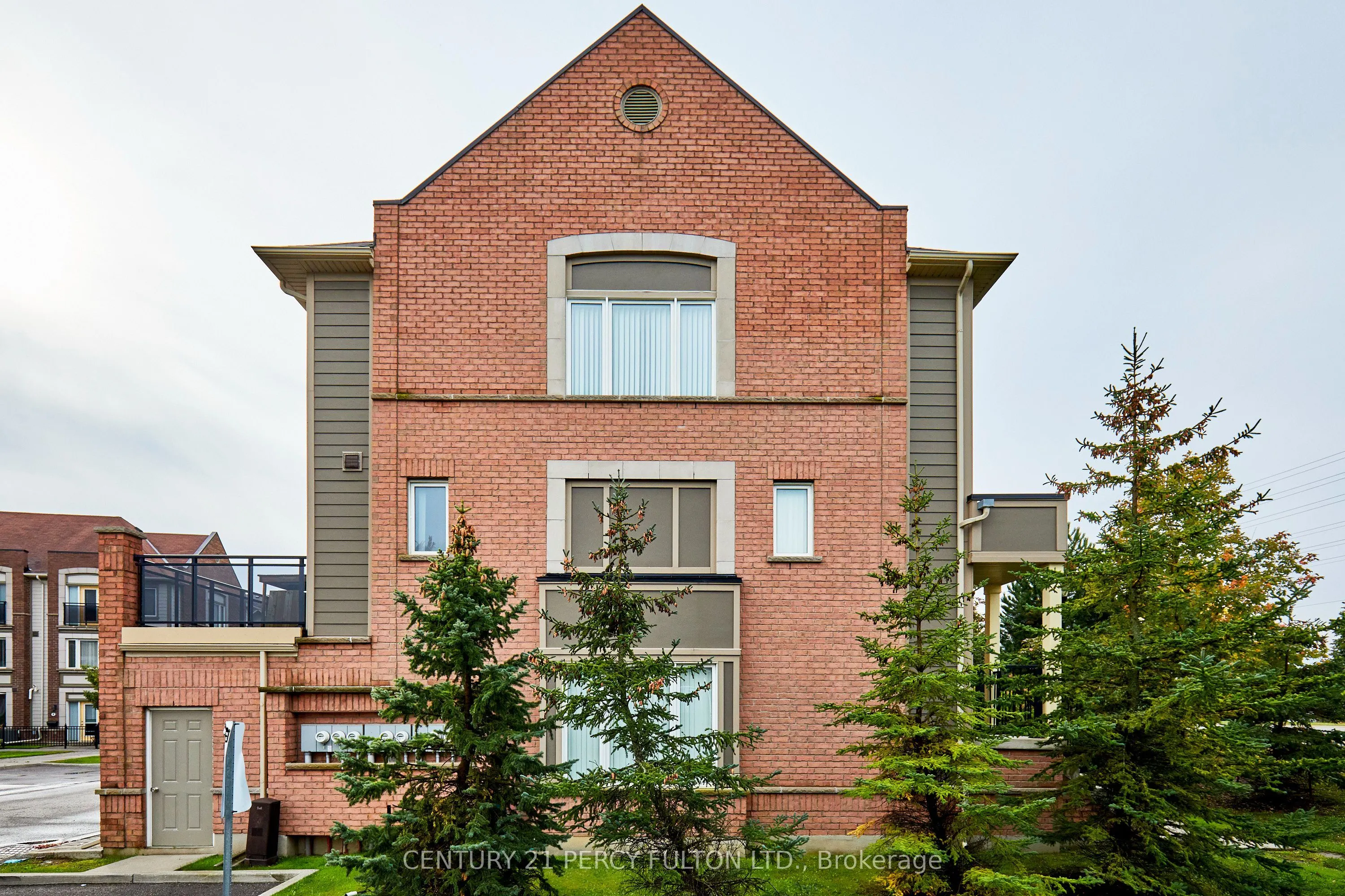15951 Bayview Avenue #12