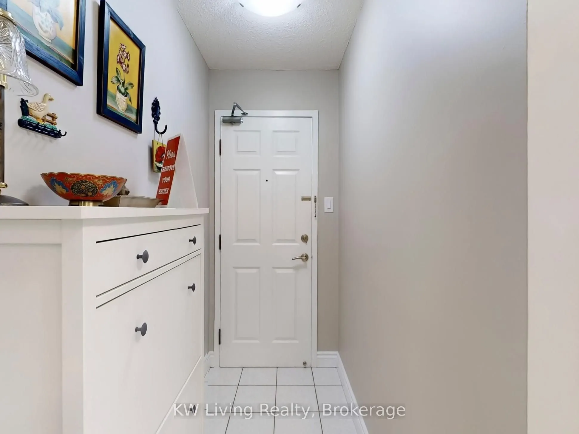 309 Major Mackenzie Drive #909