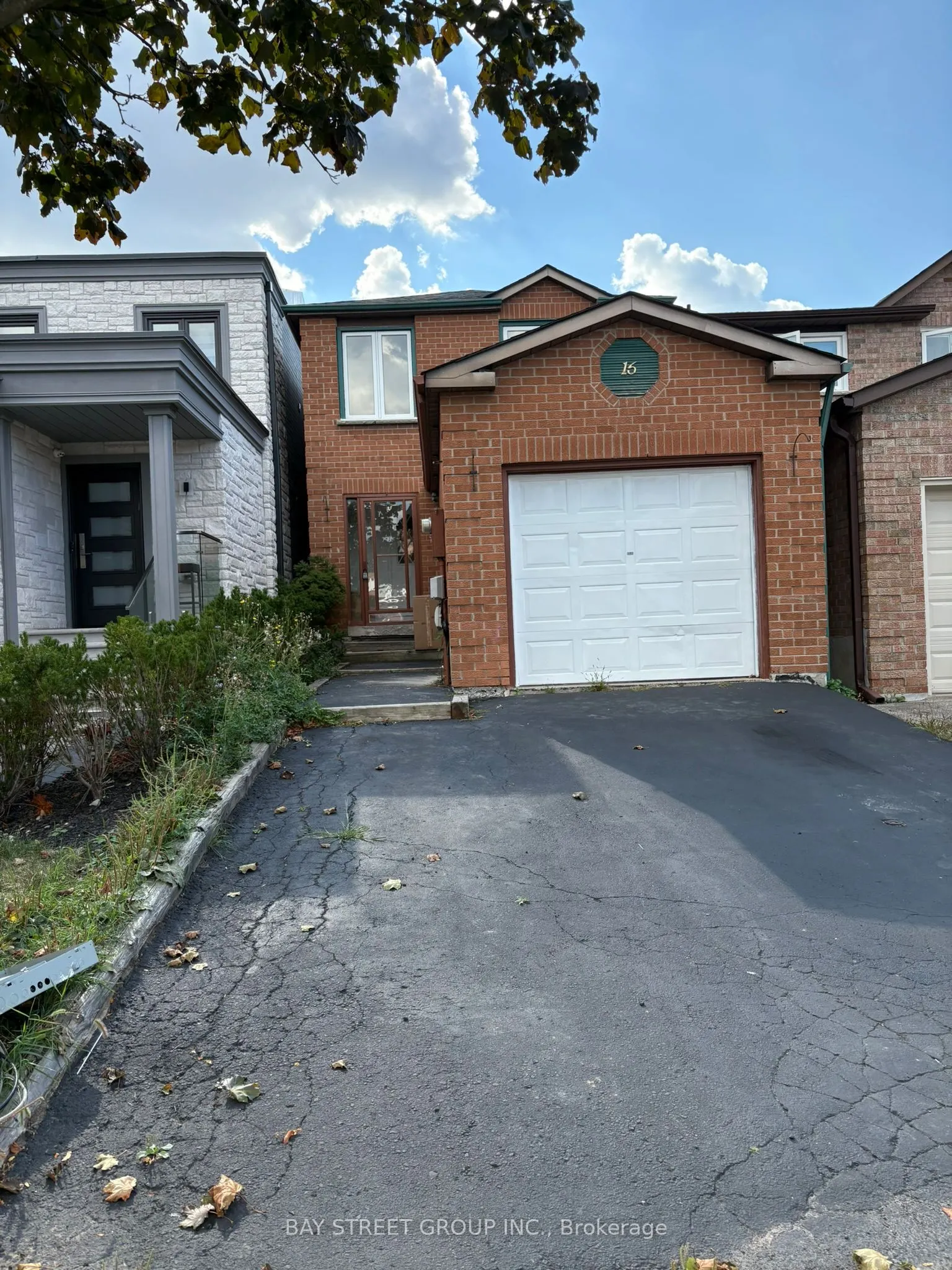 16 Tinti Place