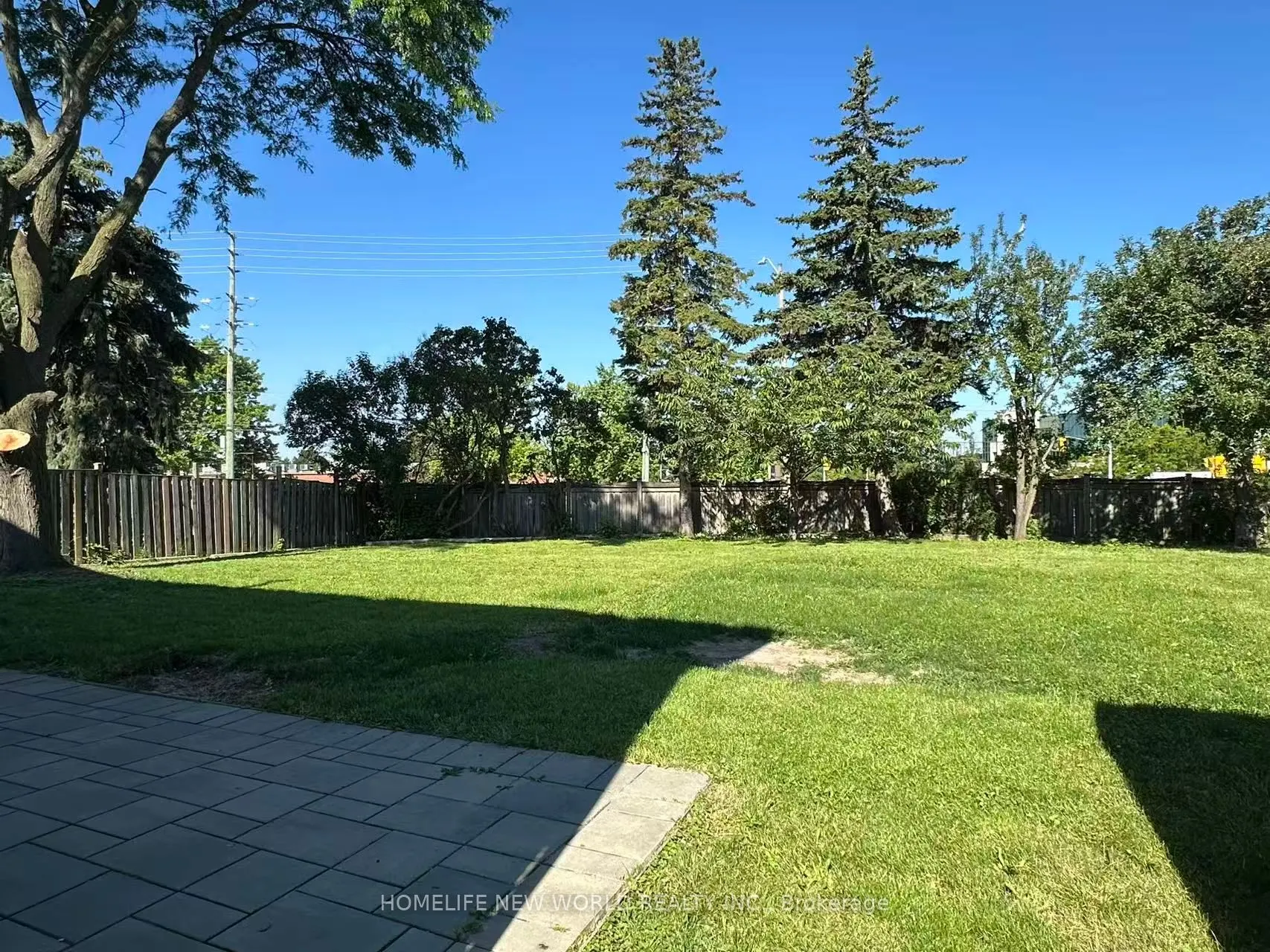 10 Epping Court