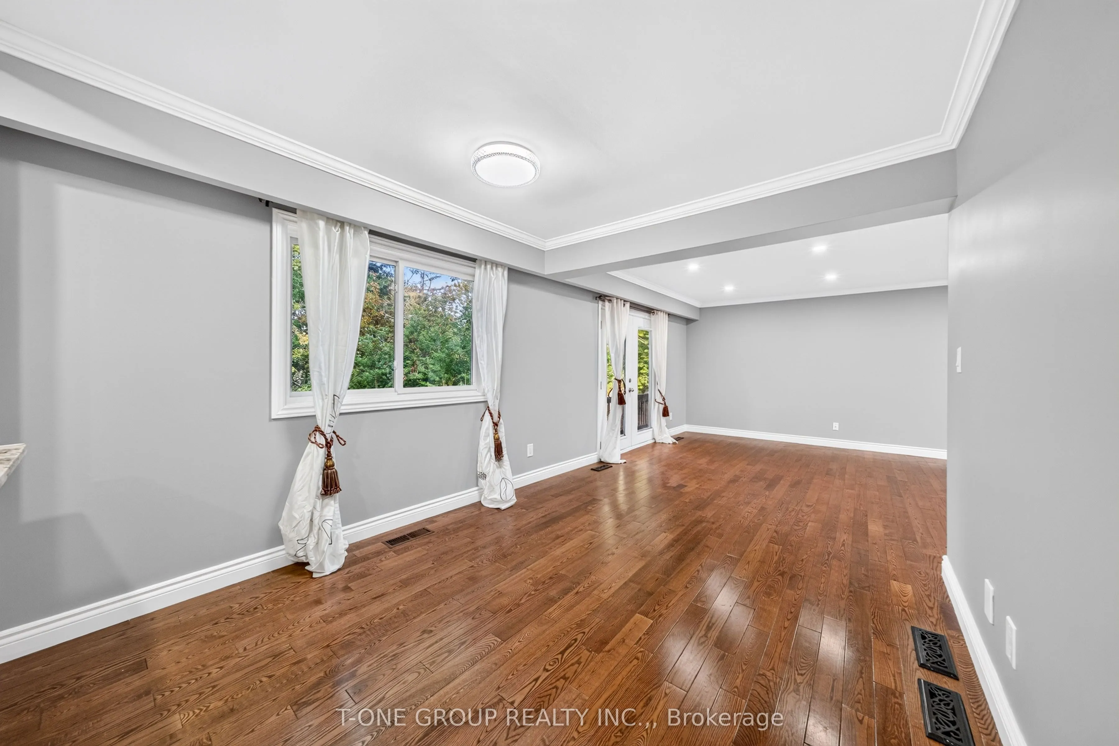 70 Hamilton Drive