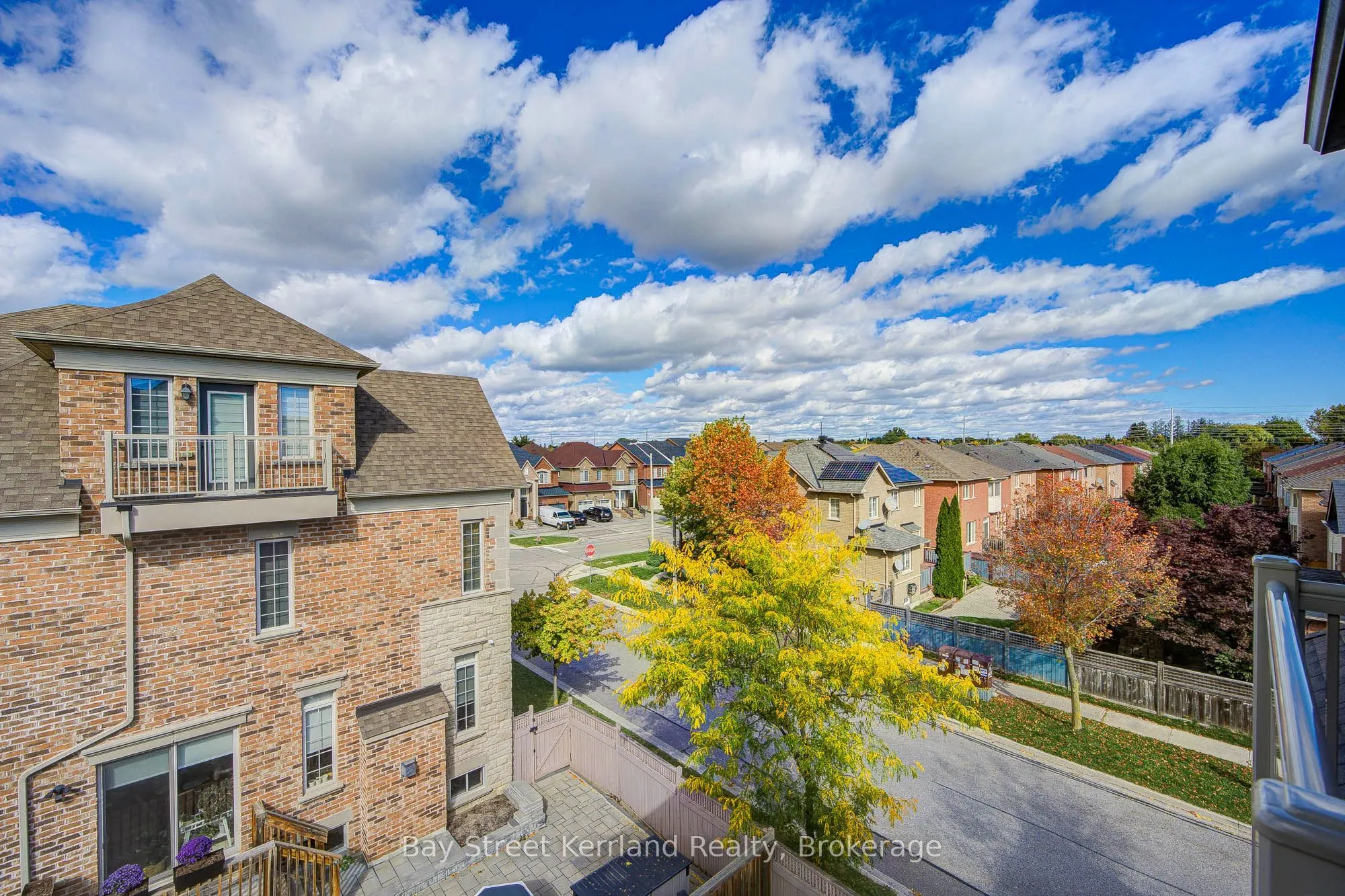 36 WILLOW HEIGHTS Boulevard