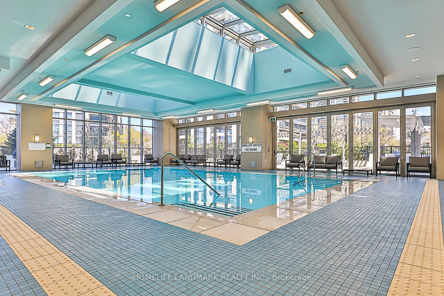 10 Gatineau Drive #210