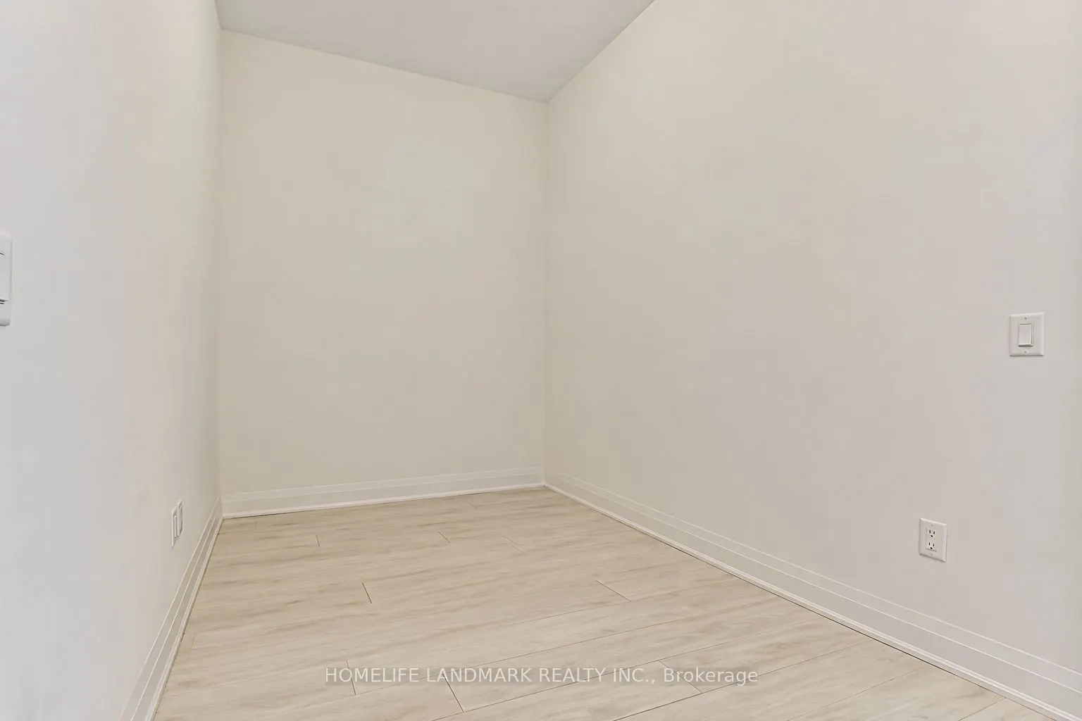 10 Gatineau Drive #210