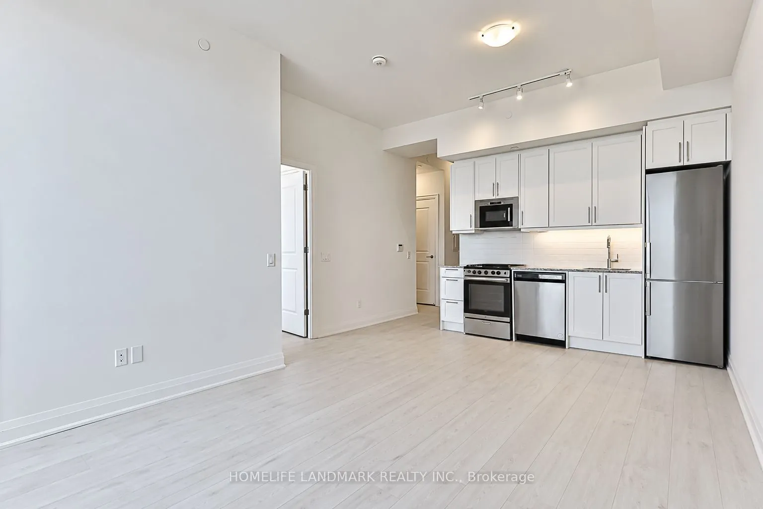 10 Gatineau Drive #210